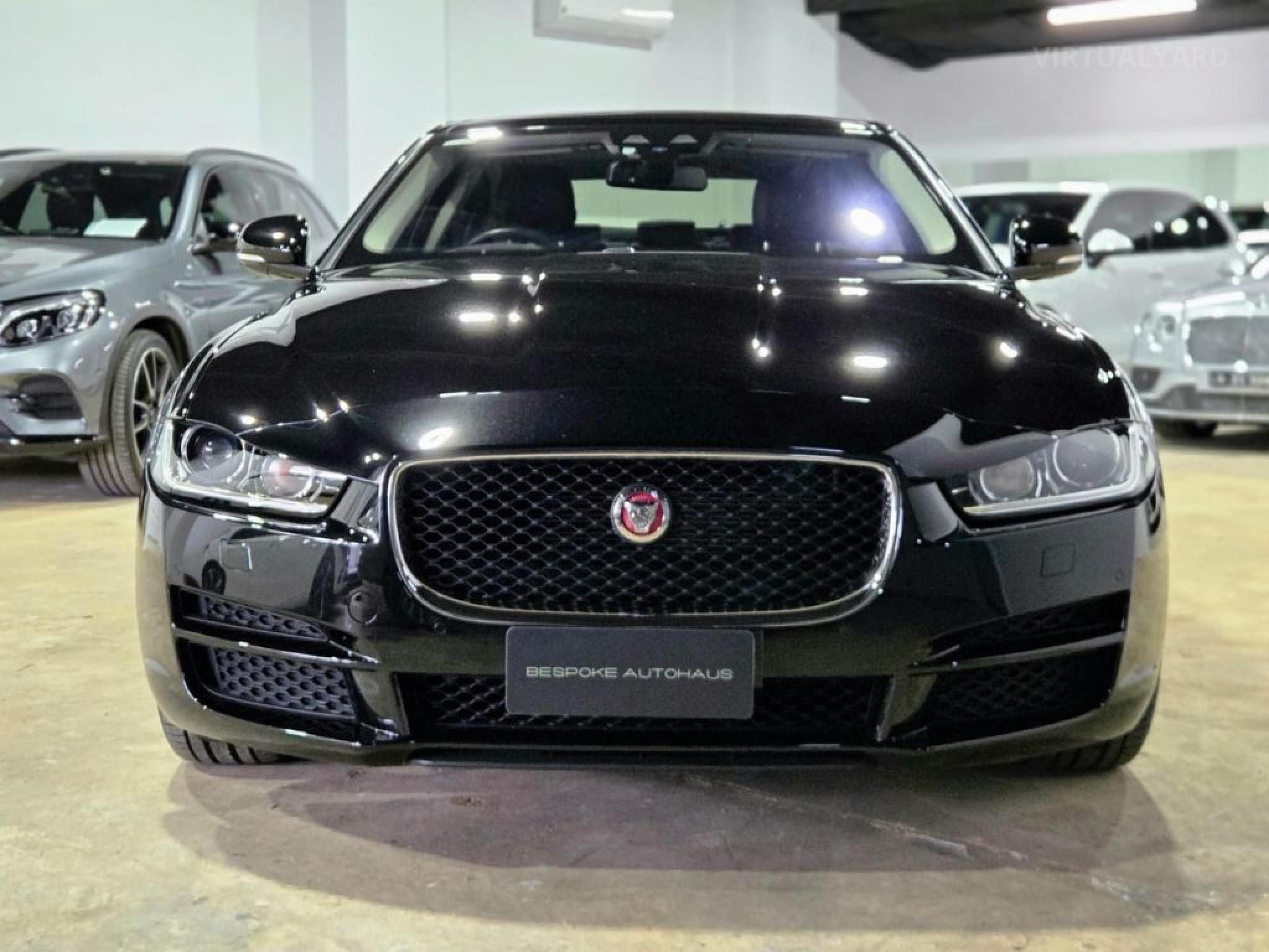 JAGUAR XE