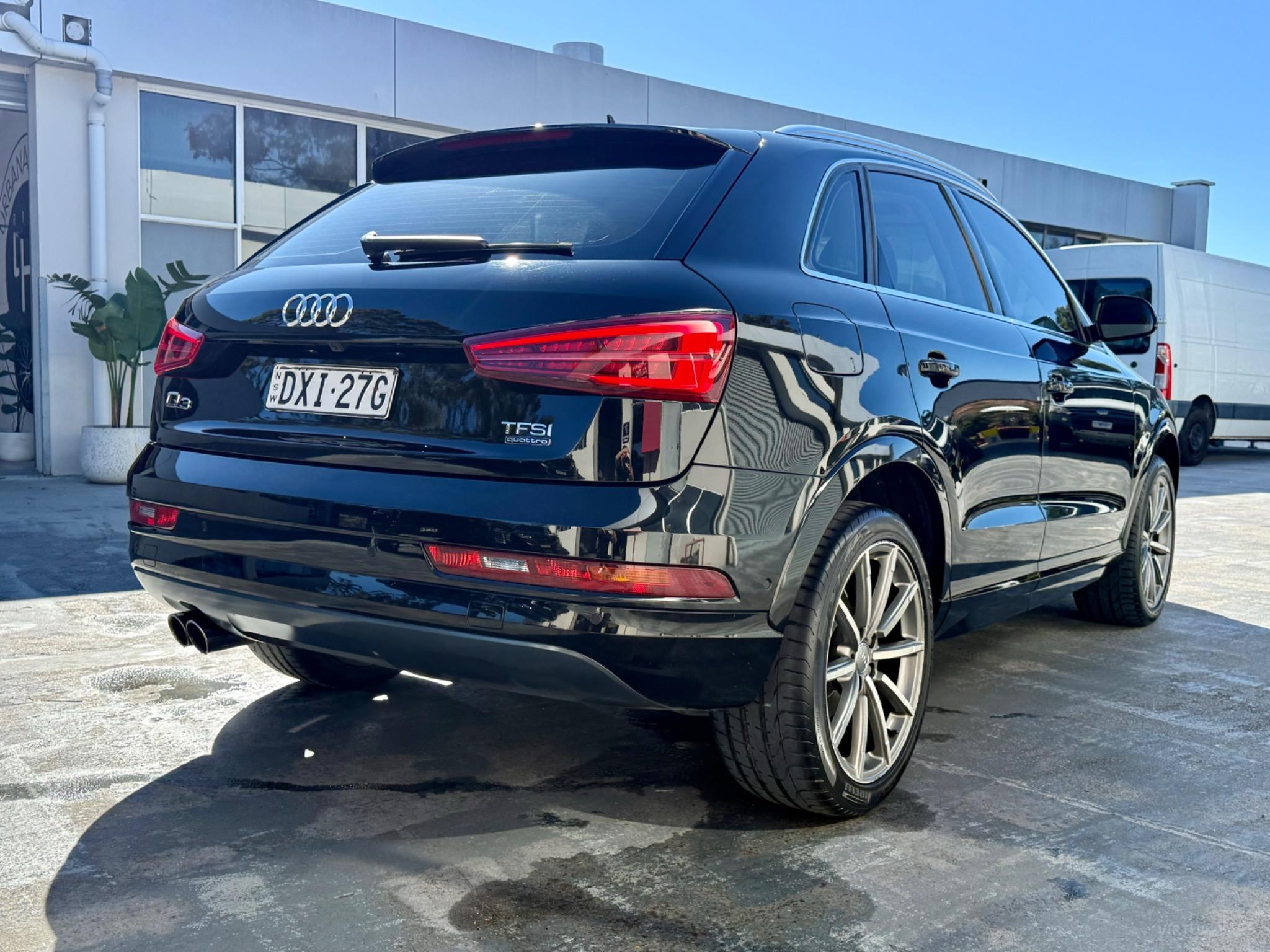 AUDI Q3
