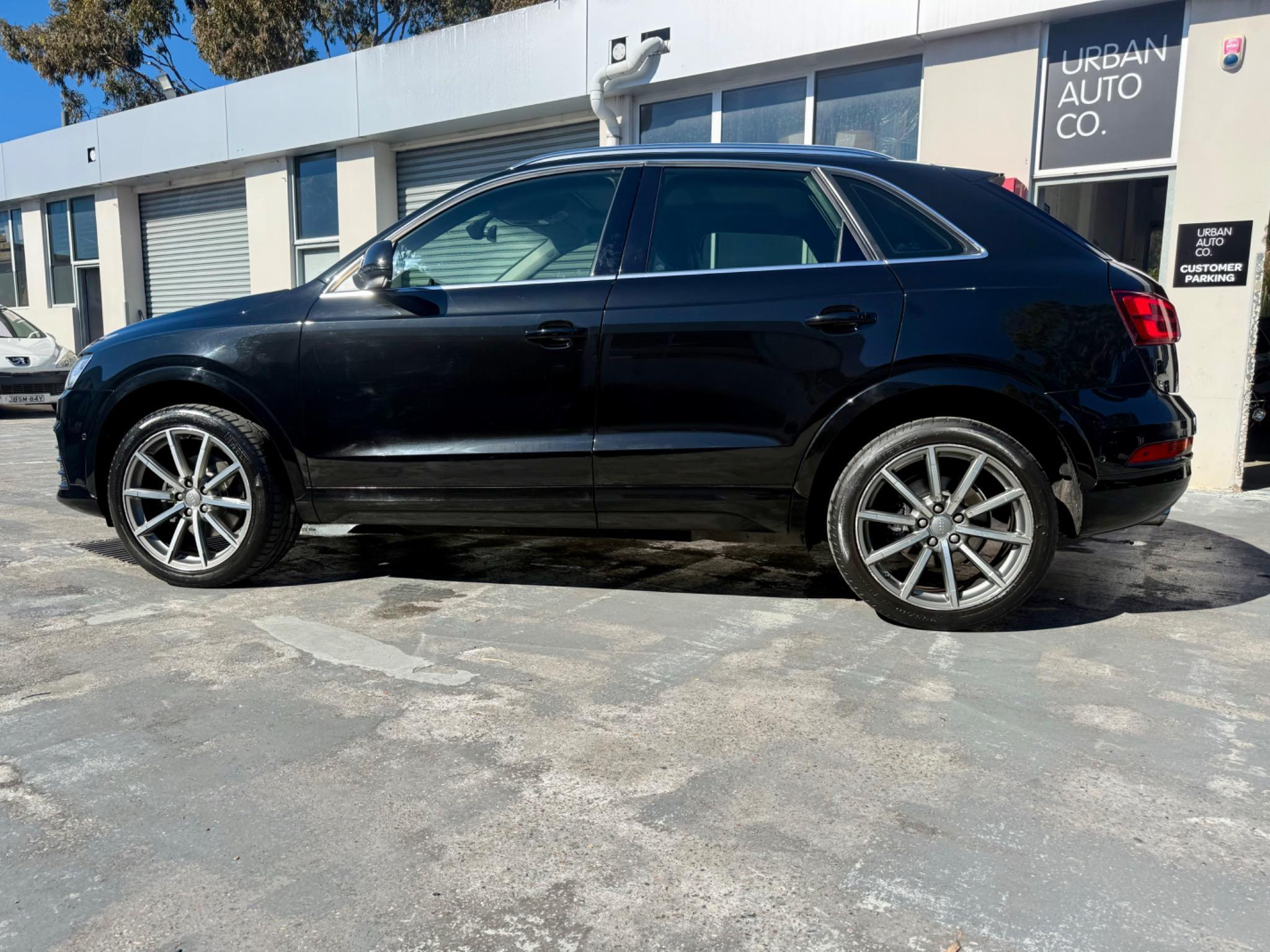 AUDI Q3