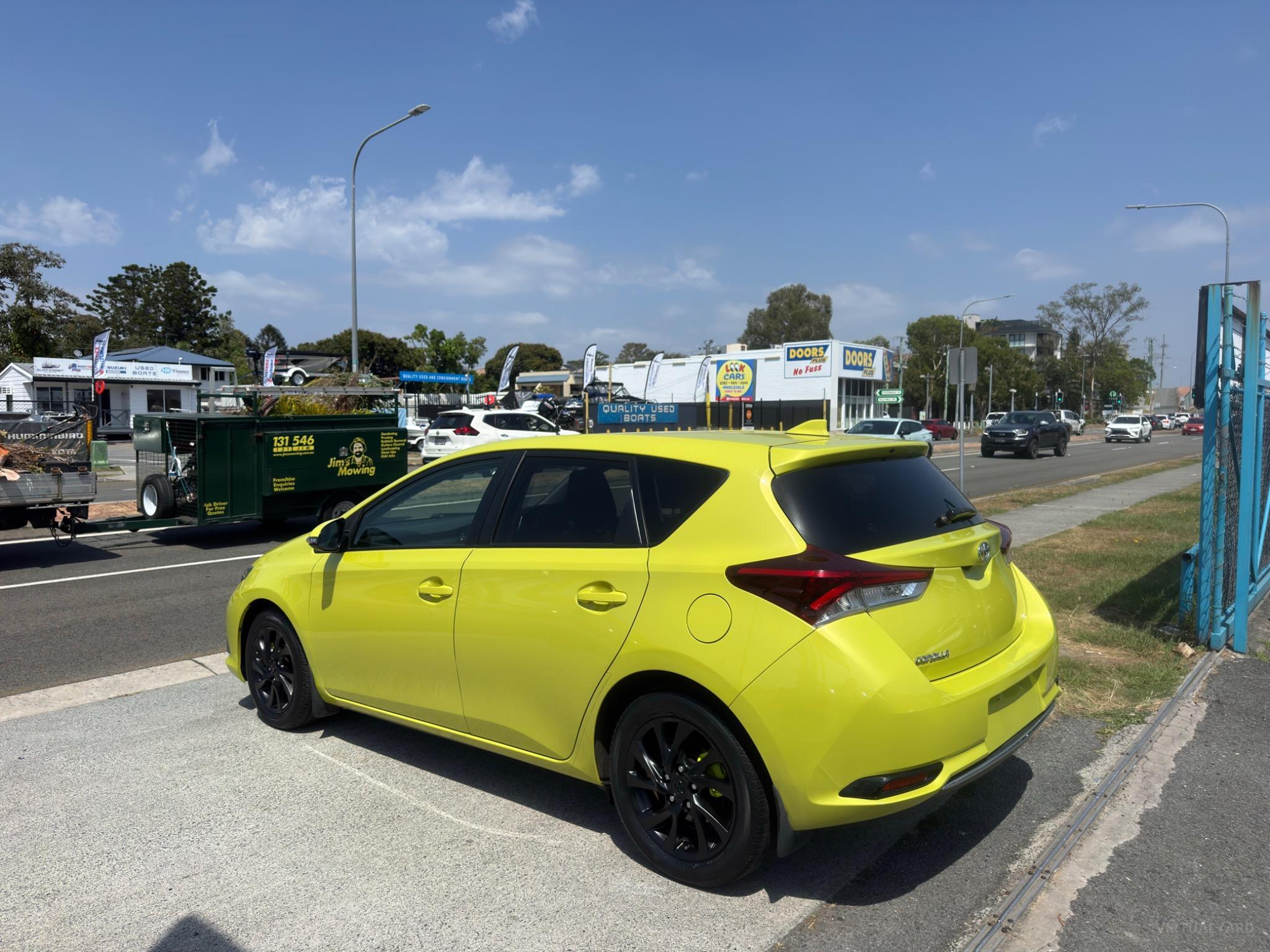 TOYOTA COROLLA