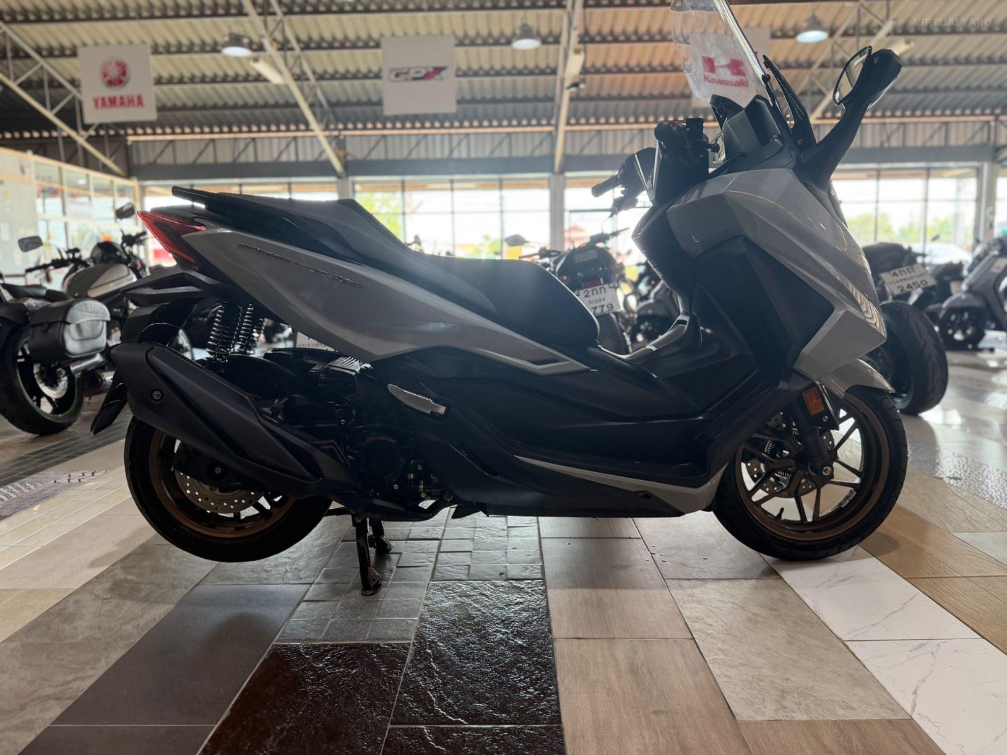 HONDA FORZA 350