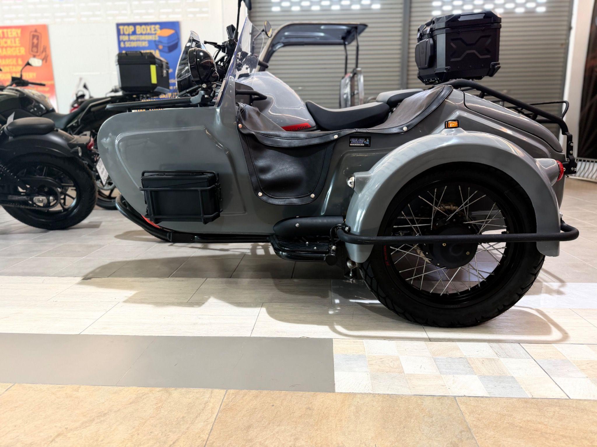 ROYAL ENFIELD HIMALAYAN 452 W SIDECAR