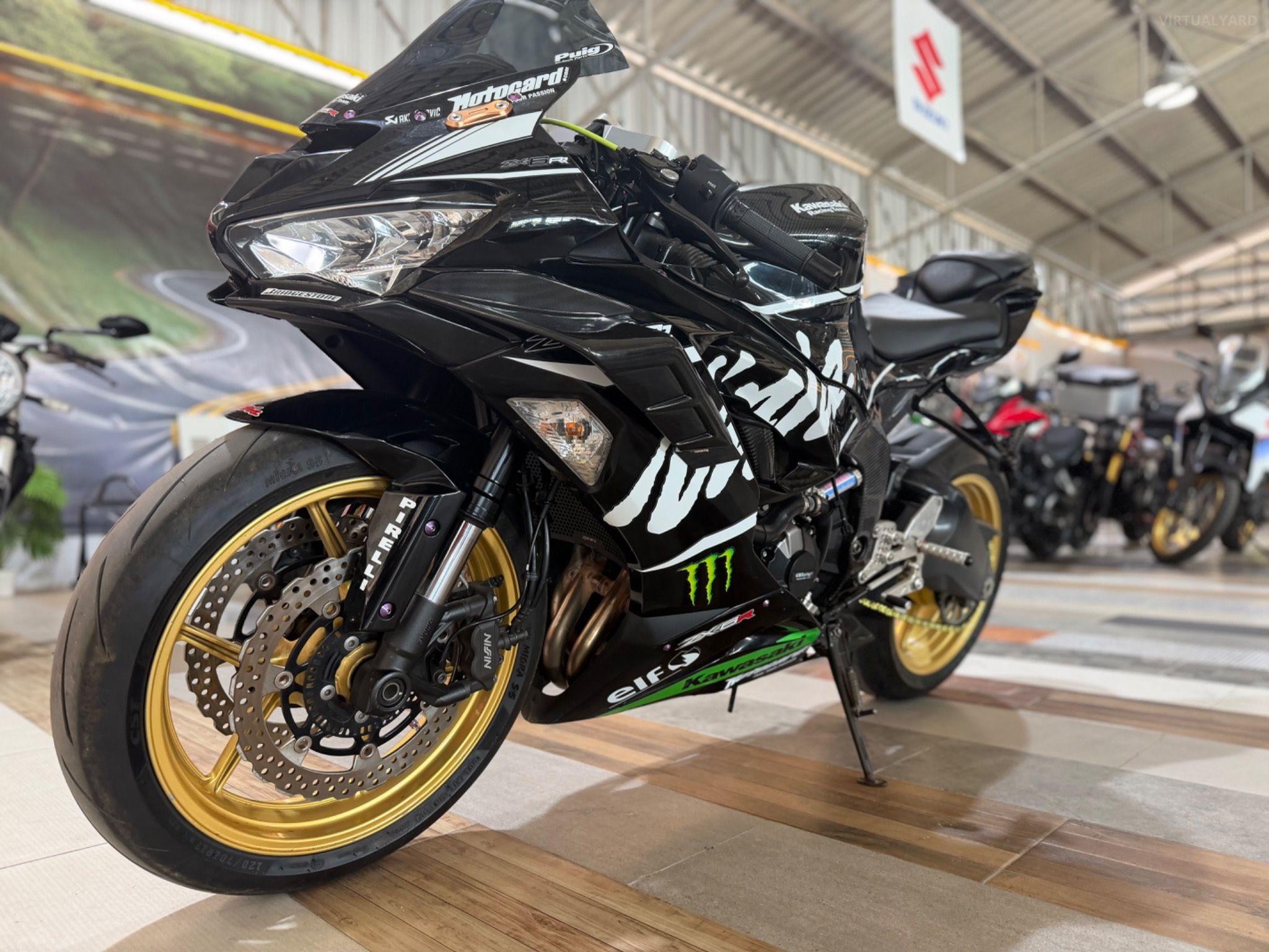 KAWASAKI NINJA ZX-6R