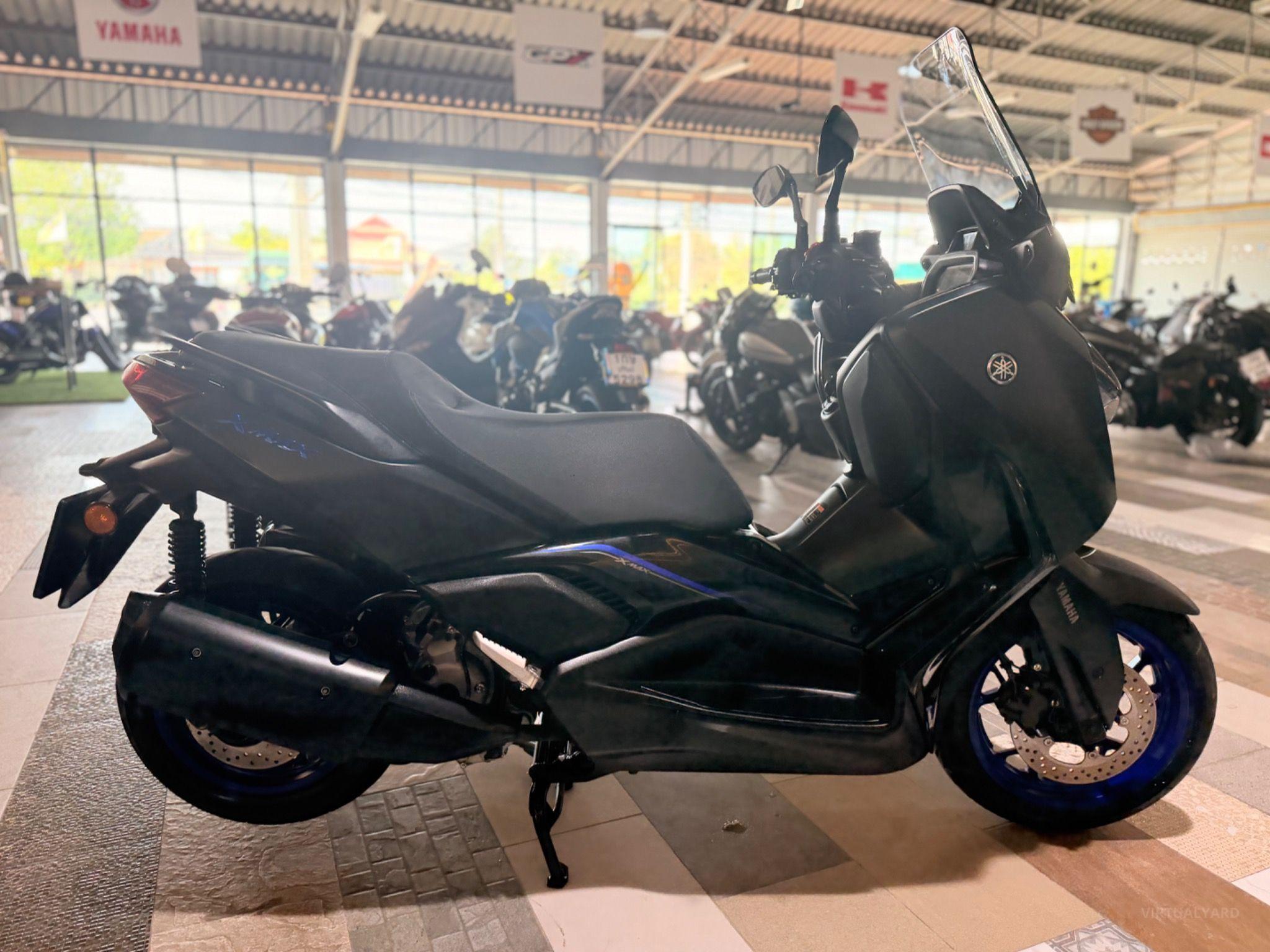 YAMAHA X-MAX 300 CONNECT