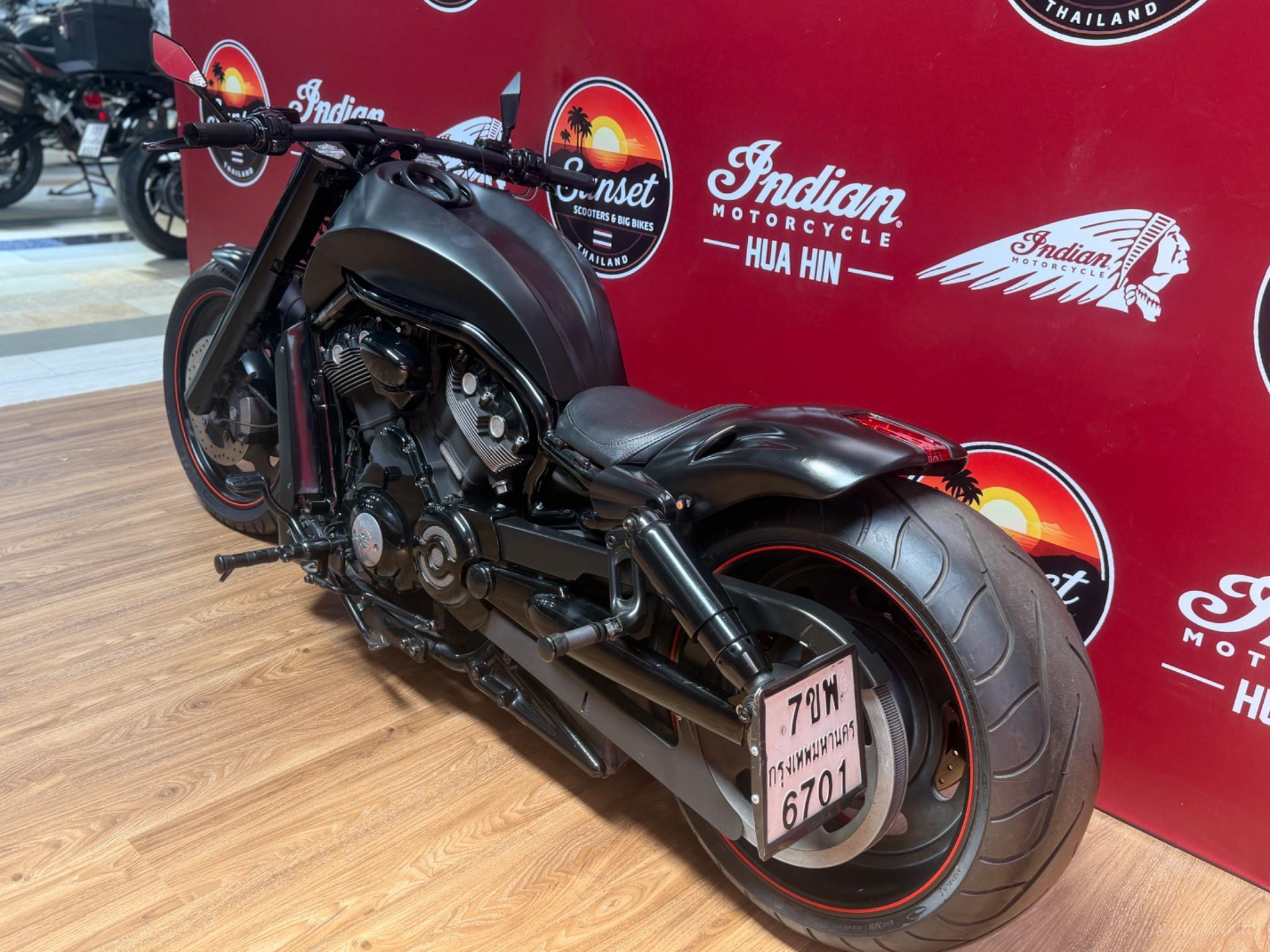 HARLEY DAVIDSON Night Rod Custom