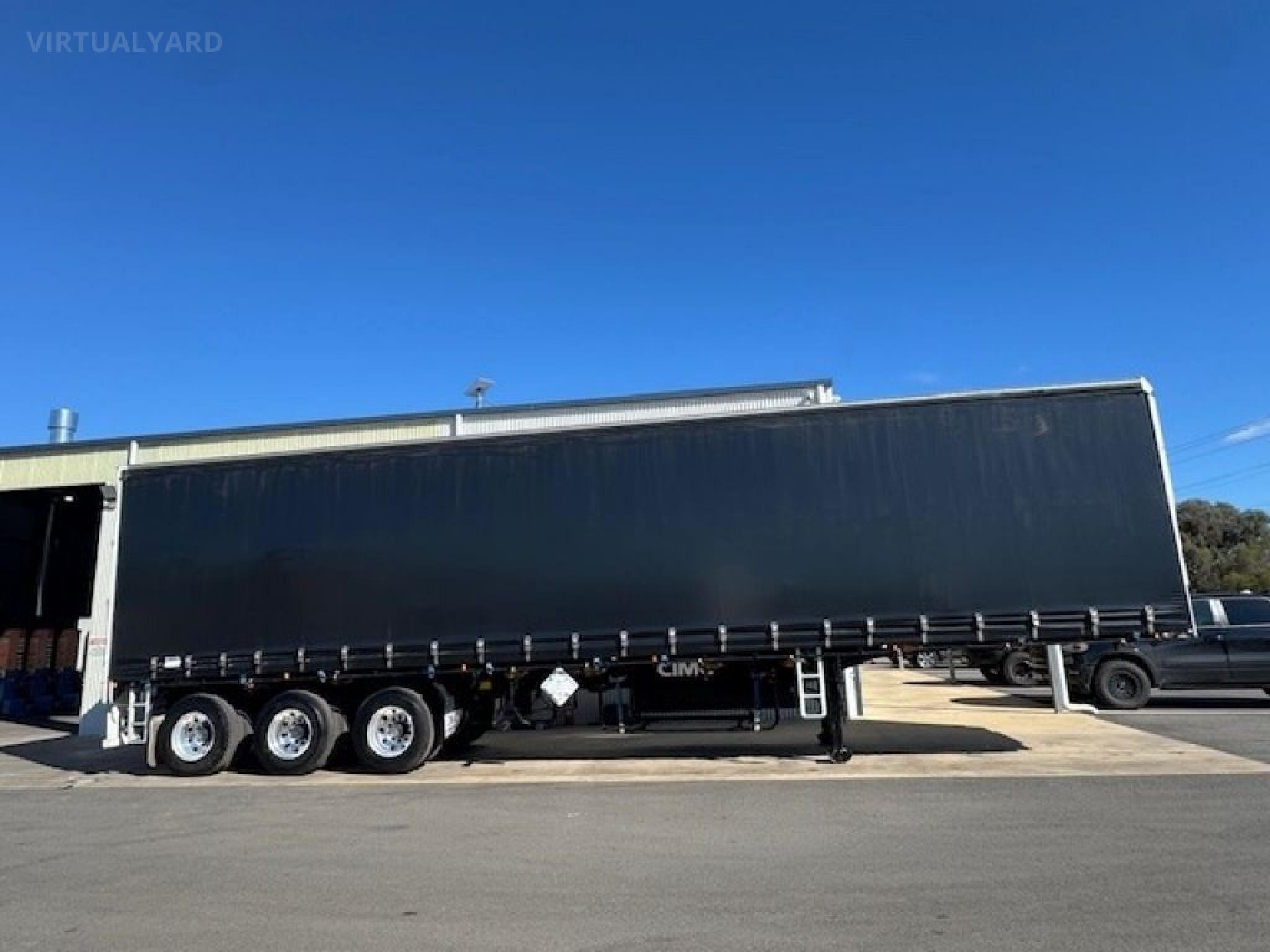 CIMC TRIAXLE CURTINSIDER