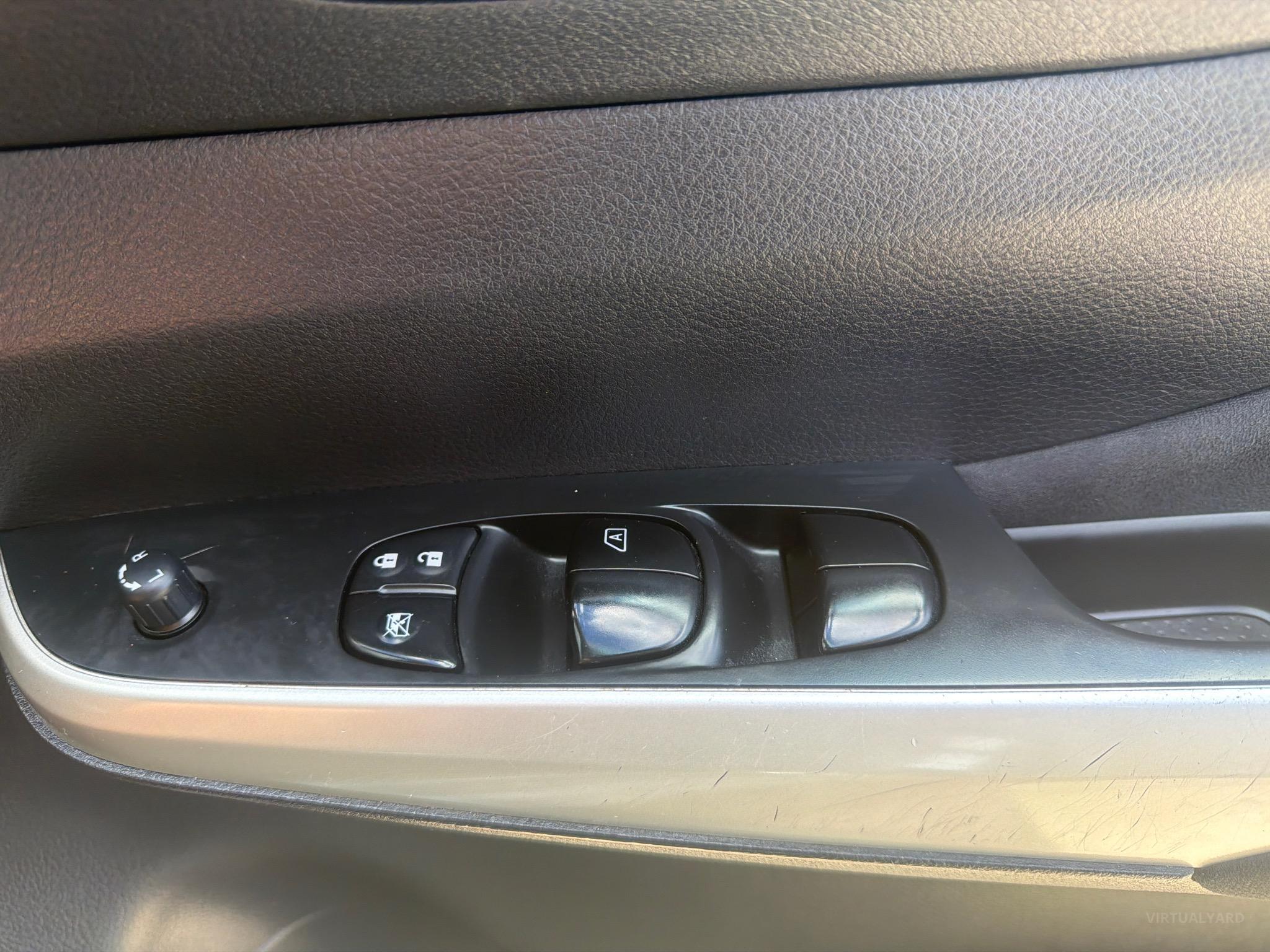 NISSAN NAVARA D23 S4 ST UTILITY DUAL CAB 4DR SPTS AUTO 7SP 4X2 1049KG 2.3DTT image 14