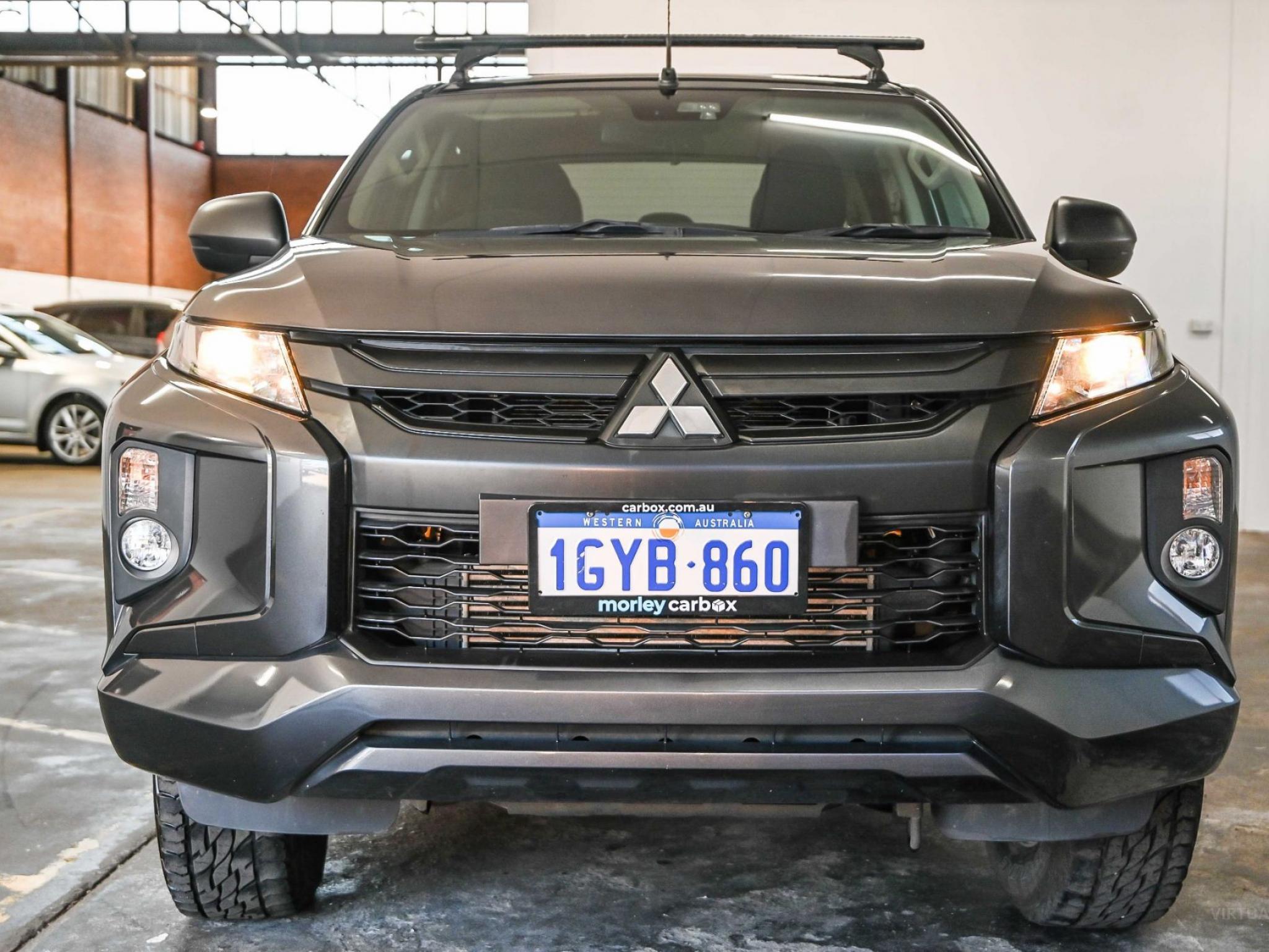 MITSUBISHI TRITON