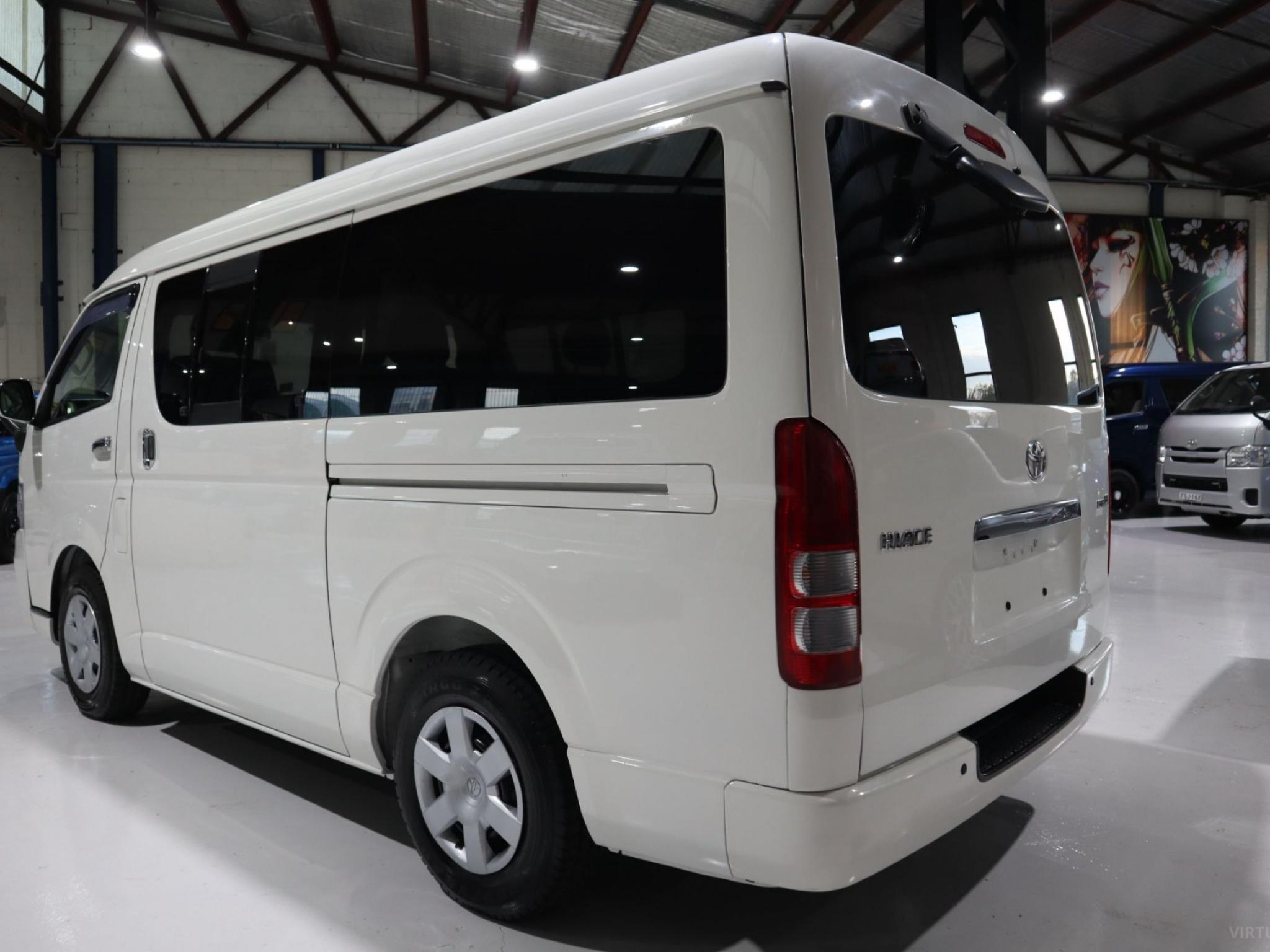 Toyota Hiace Super GL