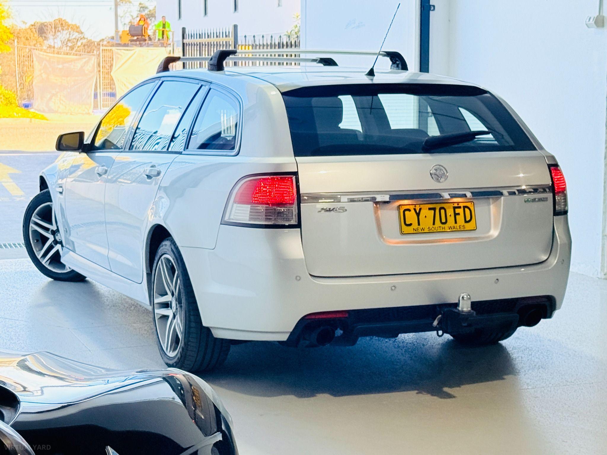 HOLDEN COMMODORE