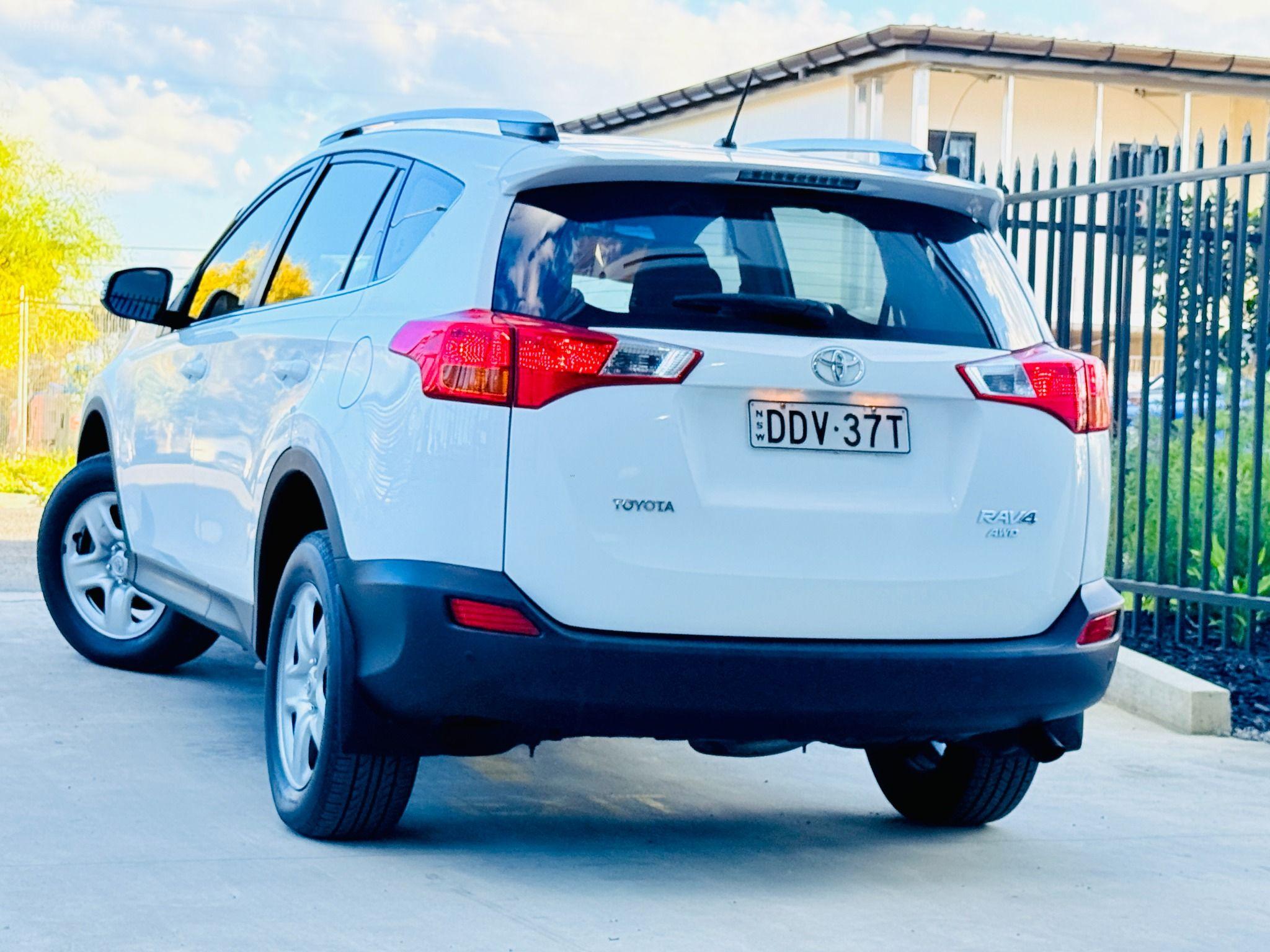 TOYOTA RAV4