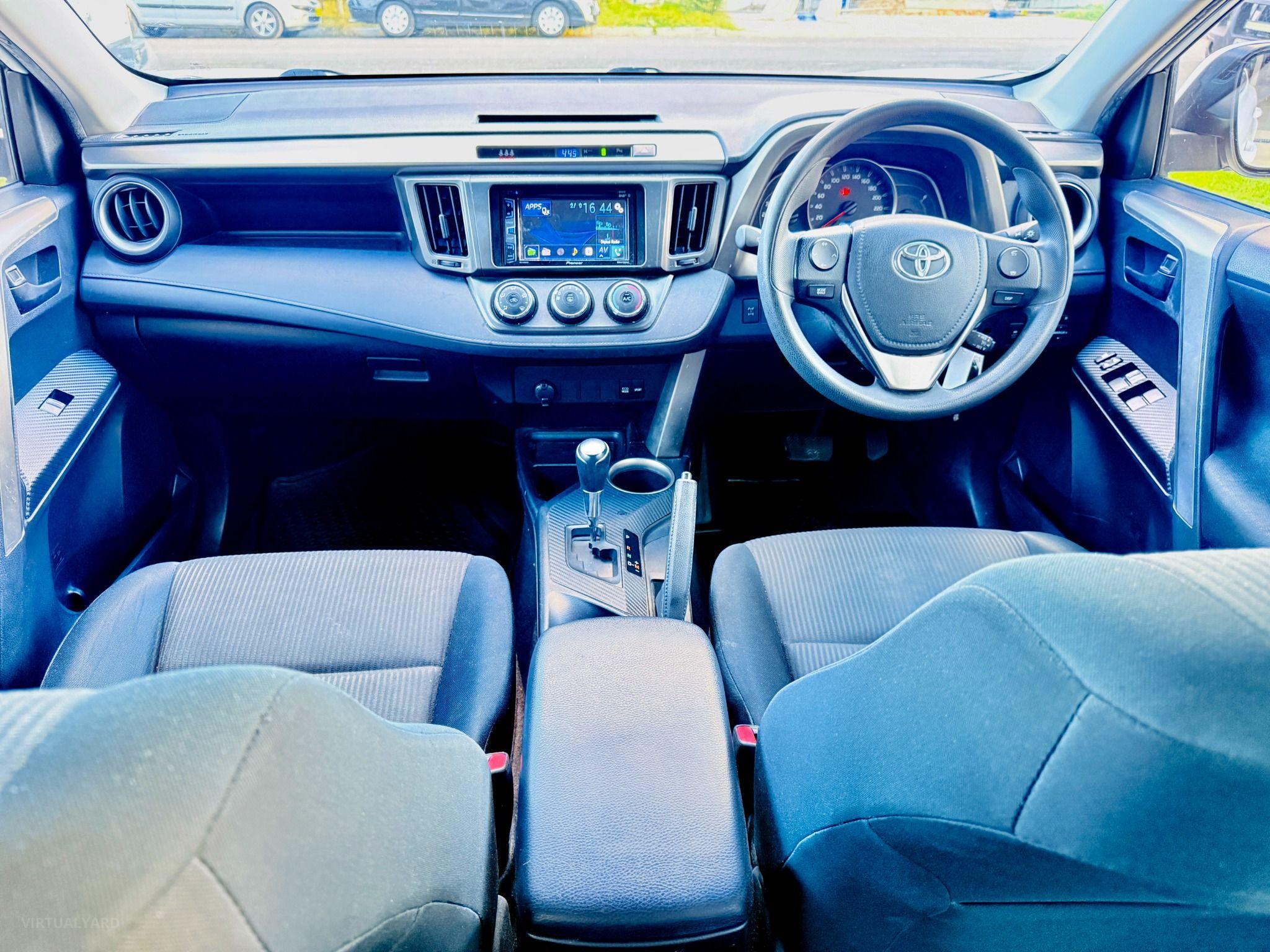 TOYOTA RAV4