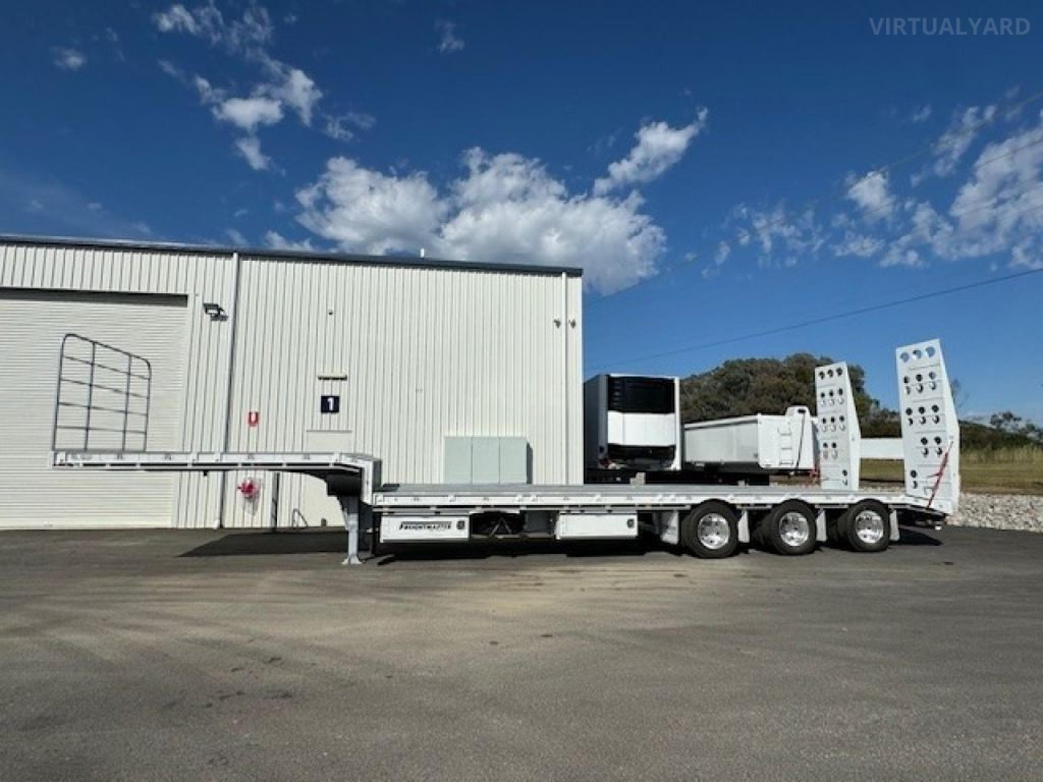 FREIGHTMASTER 44 TRI AXLE DROP DECK WIDENER