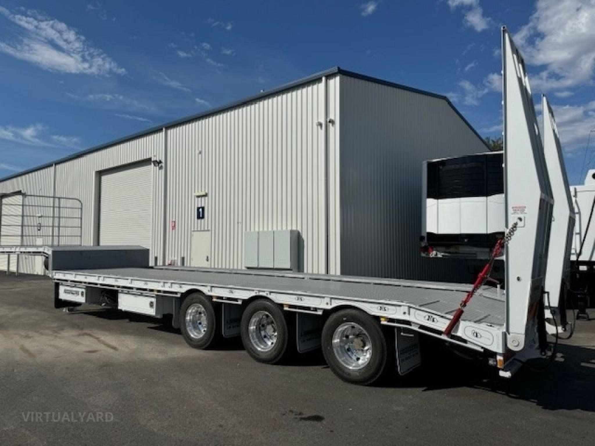 FREIGHTMASTER 44 TRI AXLE DROP DECK WIDENER
