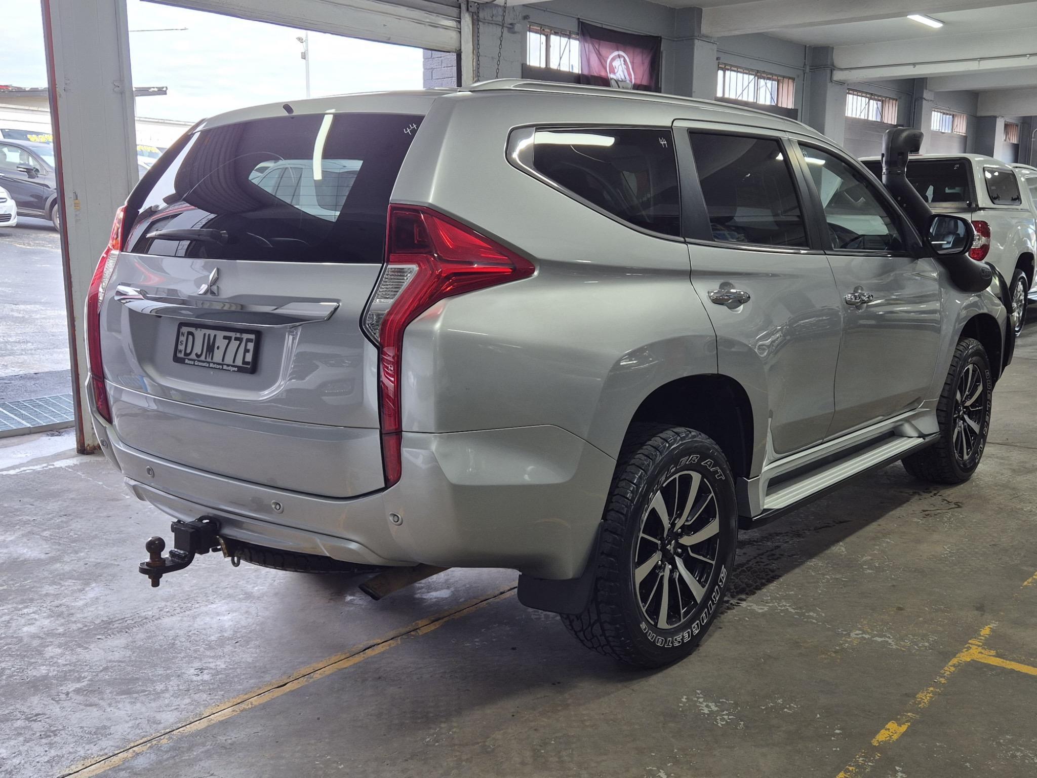 Mitsubishi Pajero Sport