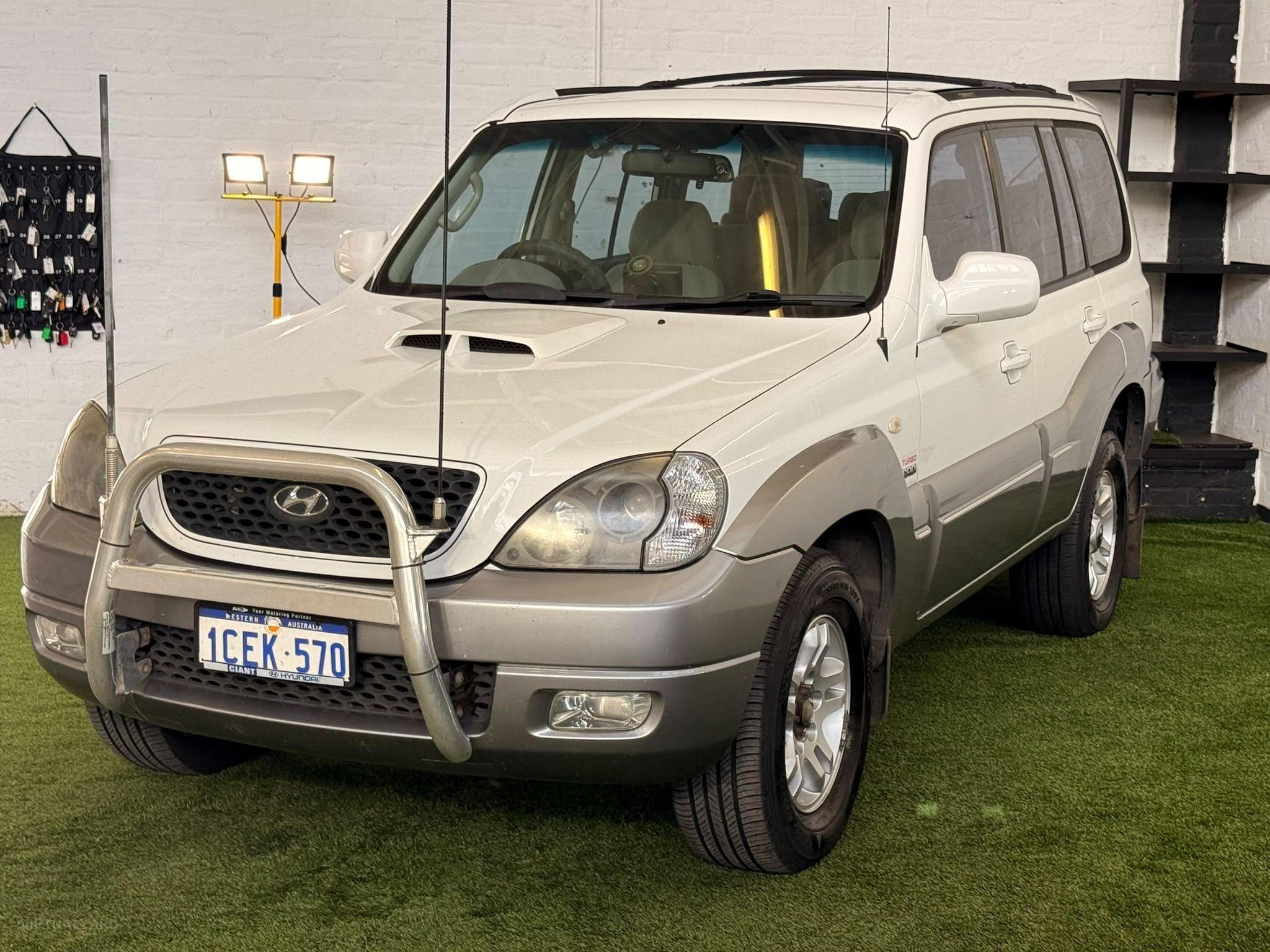 HYUNDAI TERRACAN
