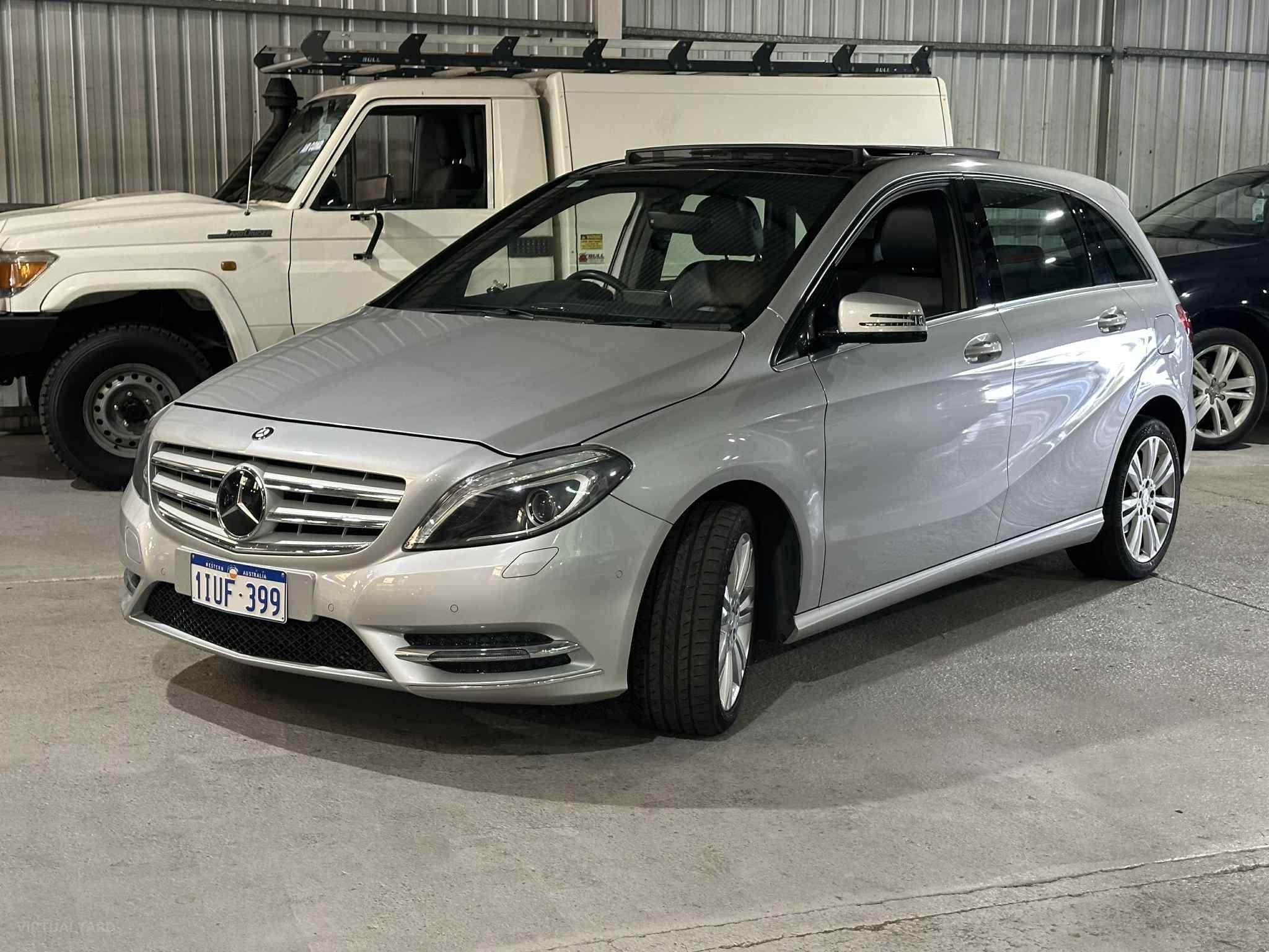 MERCEDES-BENZ B200