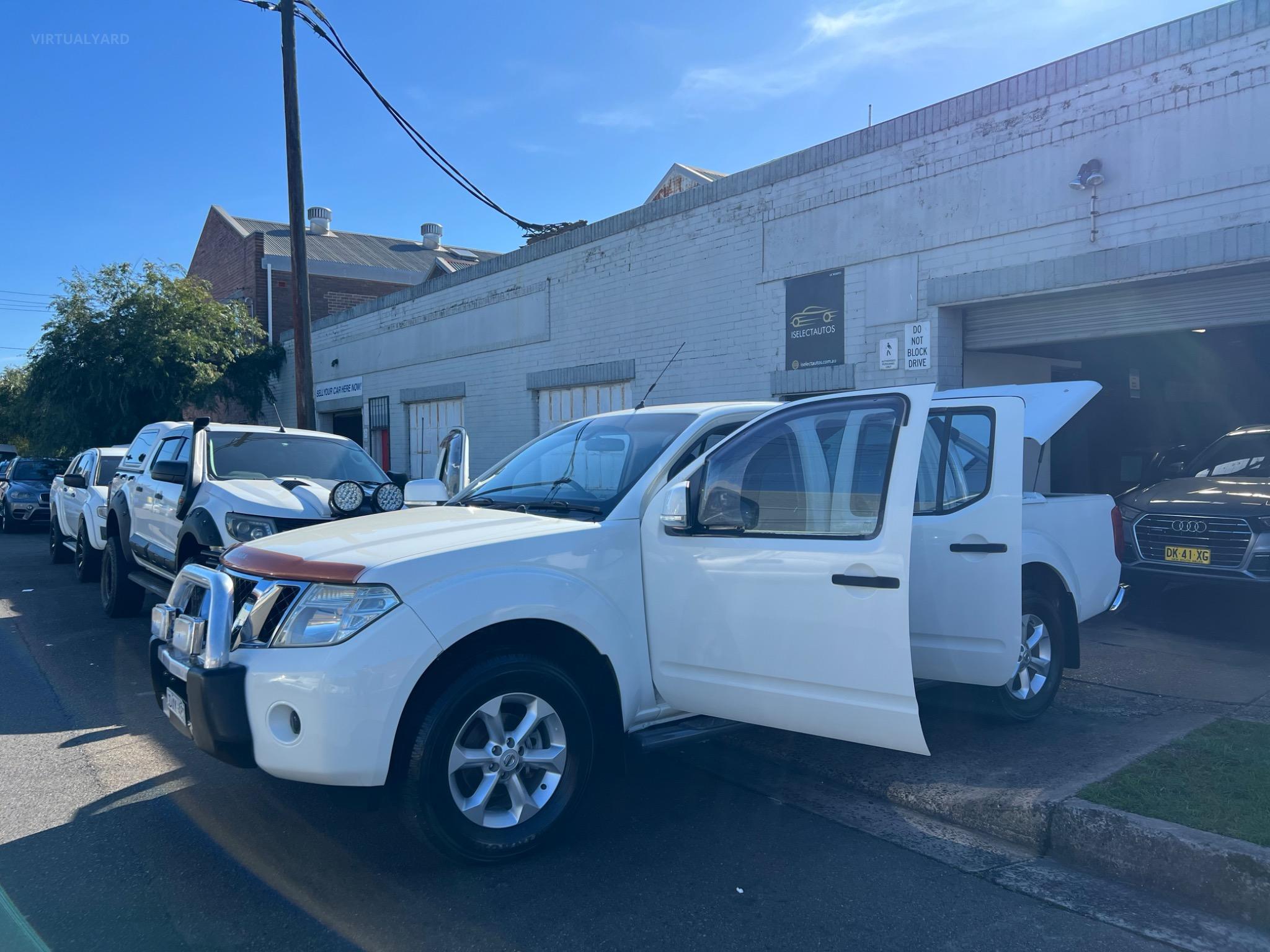 NISSAN NAVARA