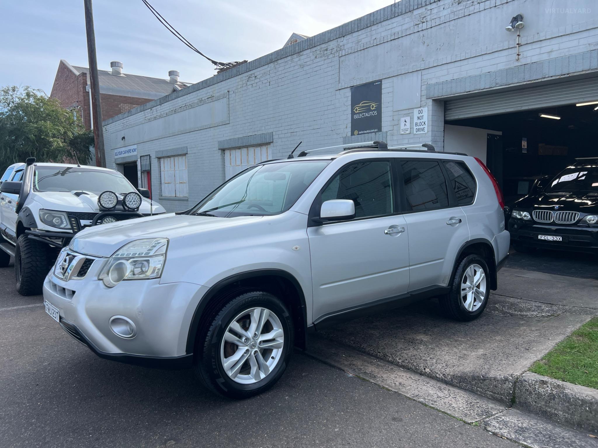 NISSAN X-TRAIL