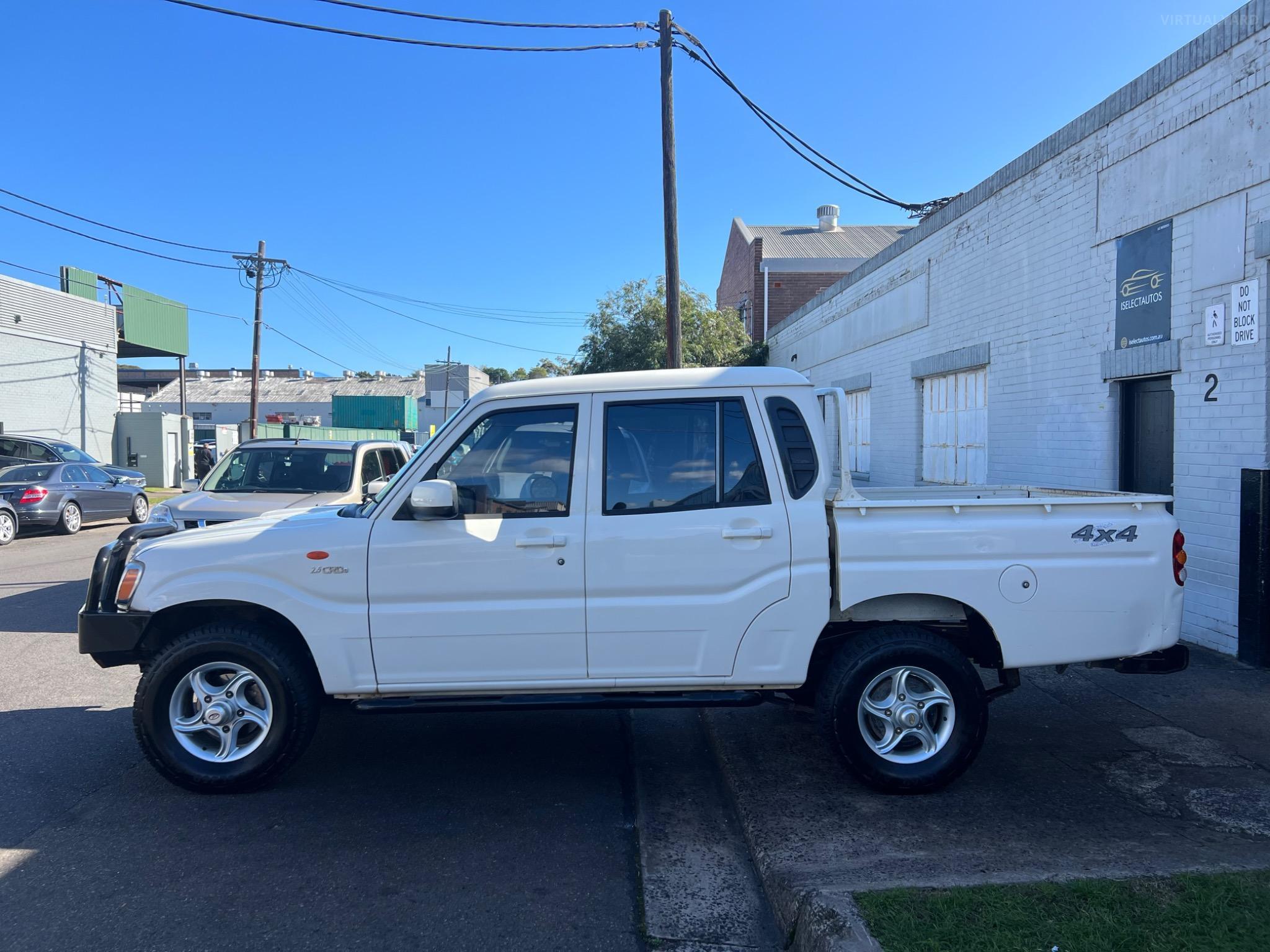 MAHINDRA PIK-UP