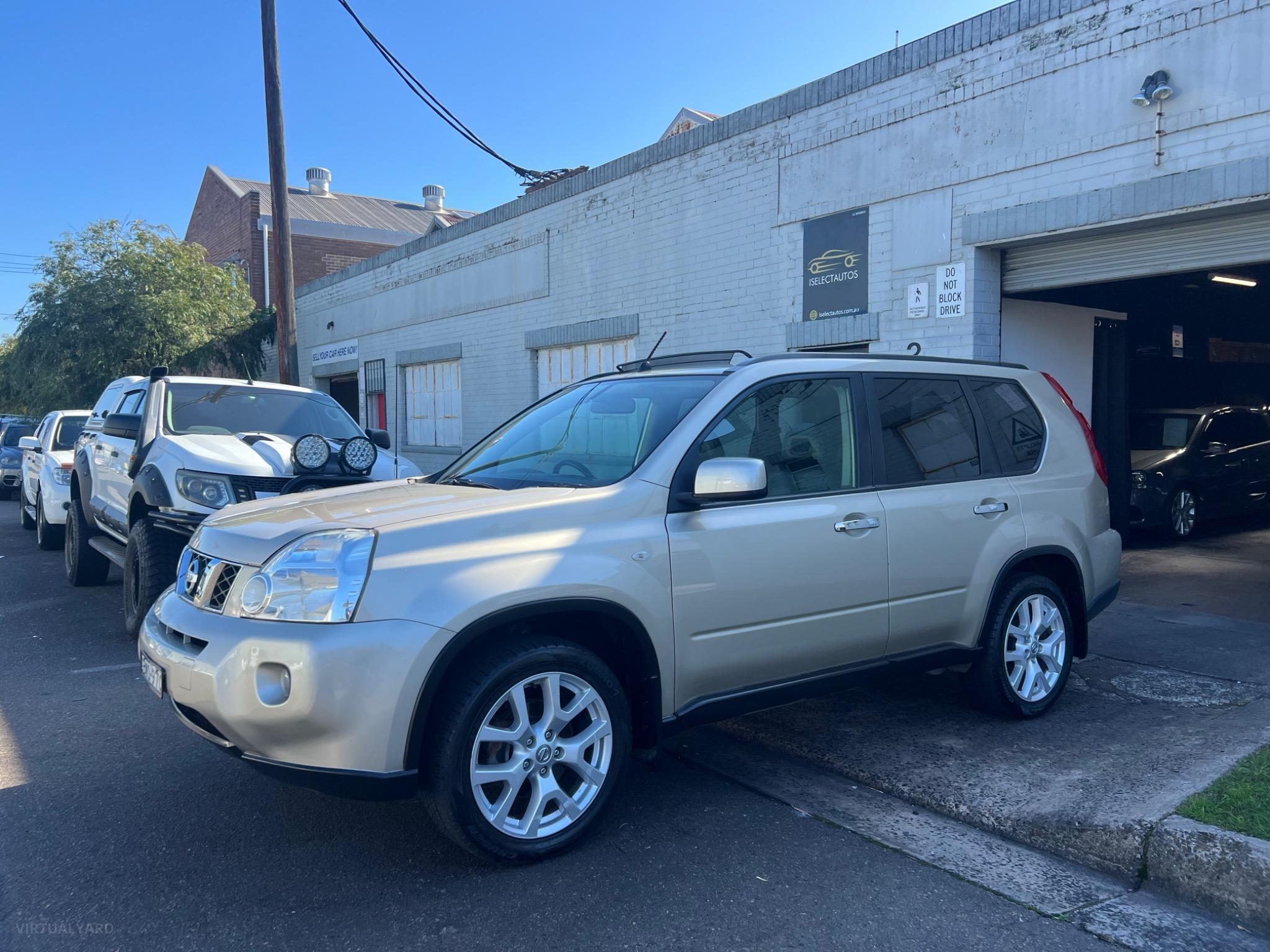 NISSAN X-TRAIL