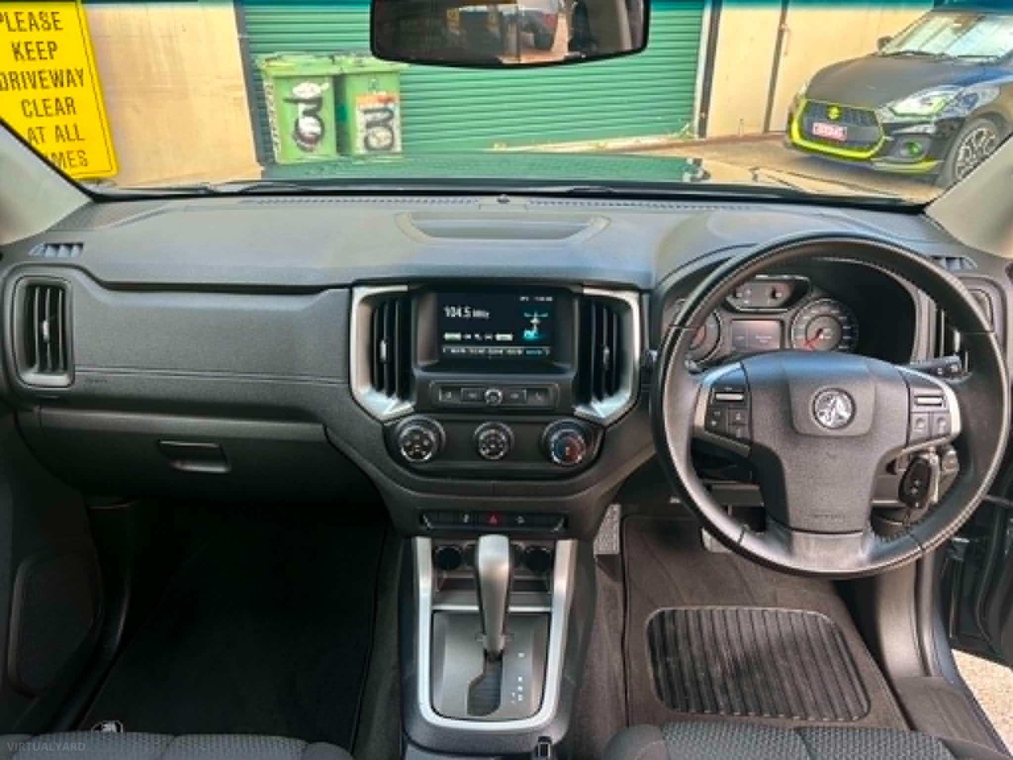HOLDEN TRAILBLAZER