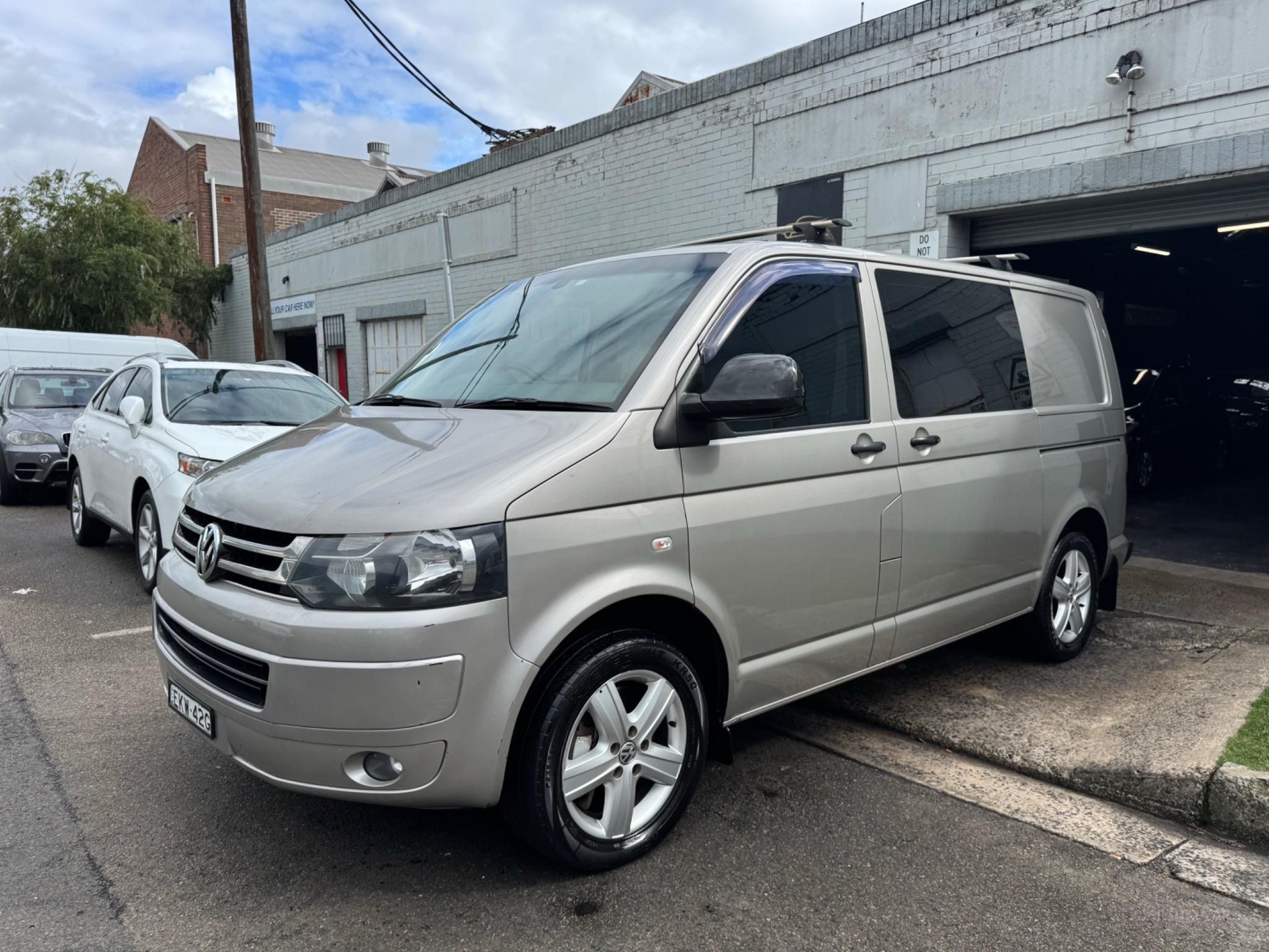 VOLKSWAGEN TRANSPORTER
