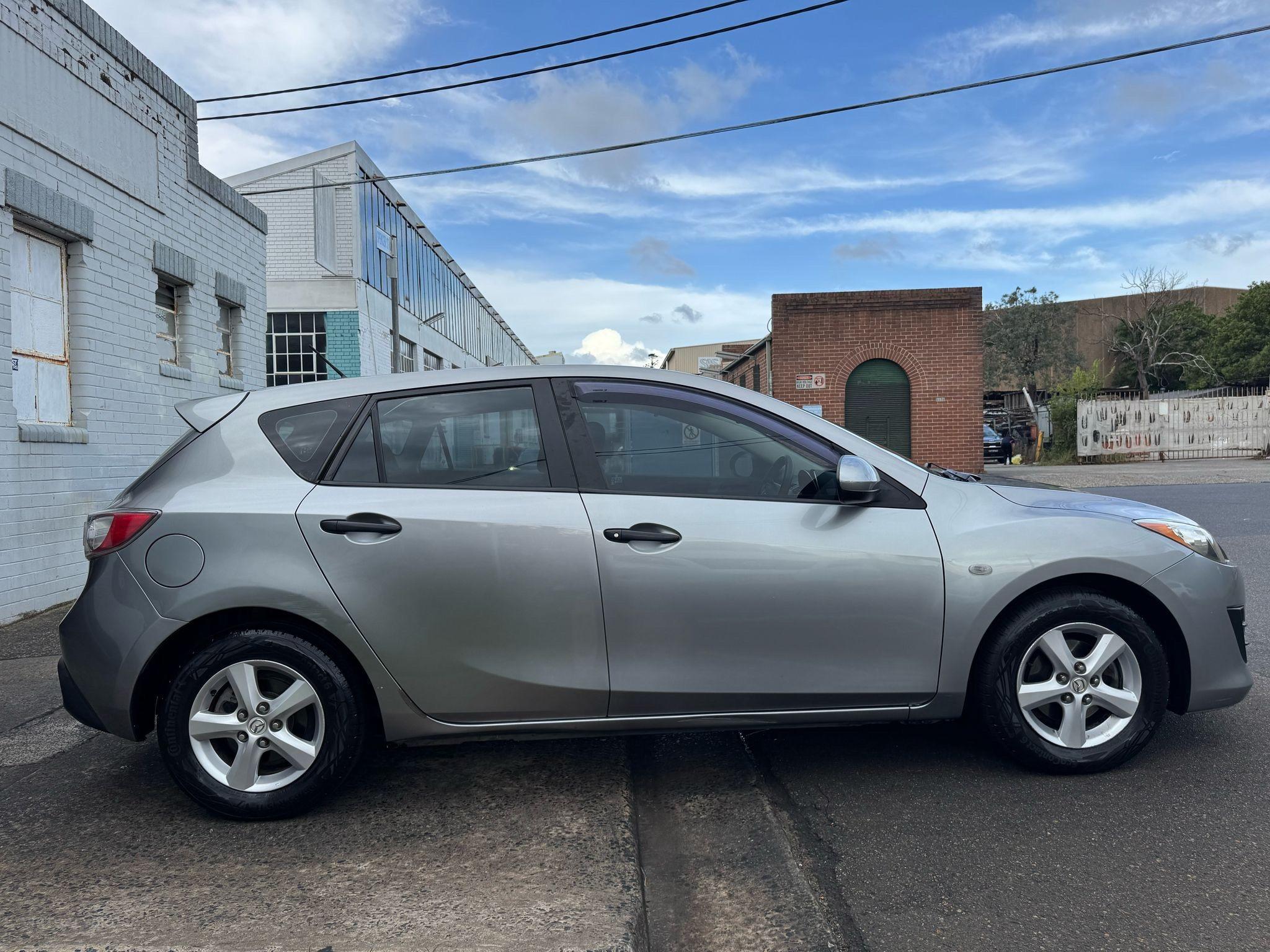 MAZDA MAZDA3