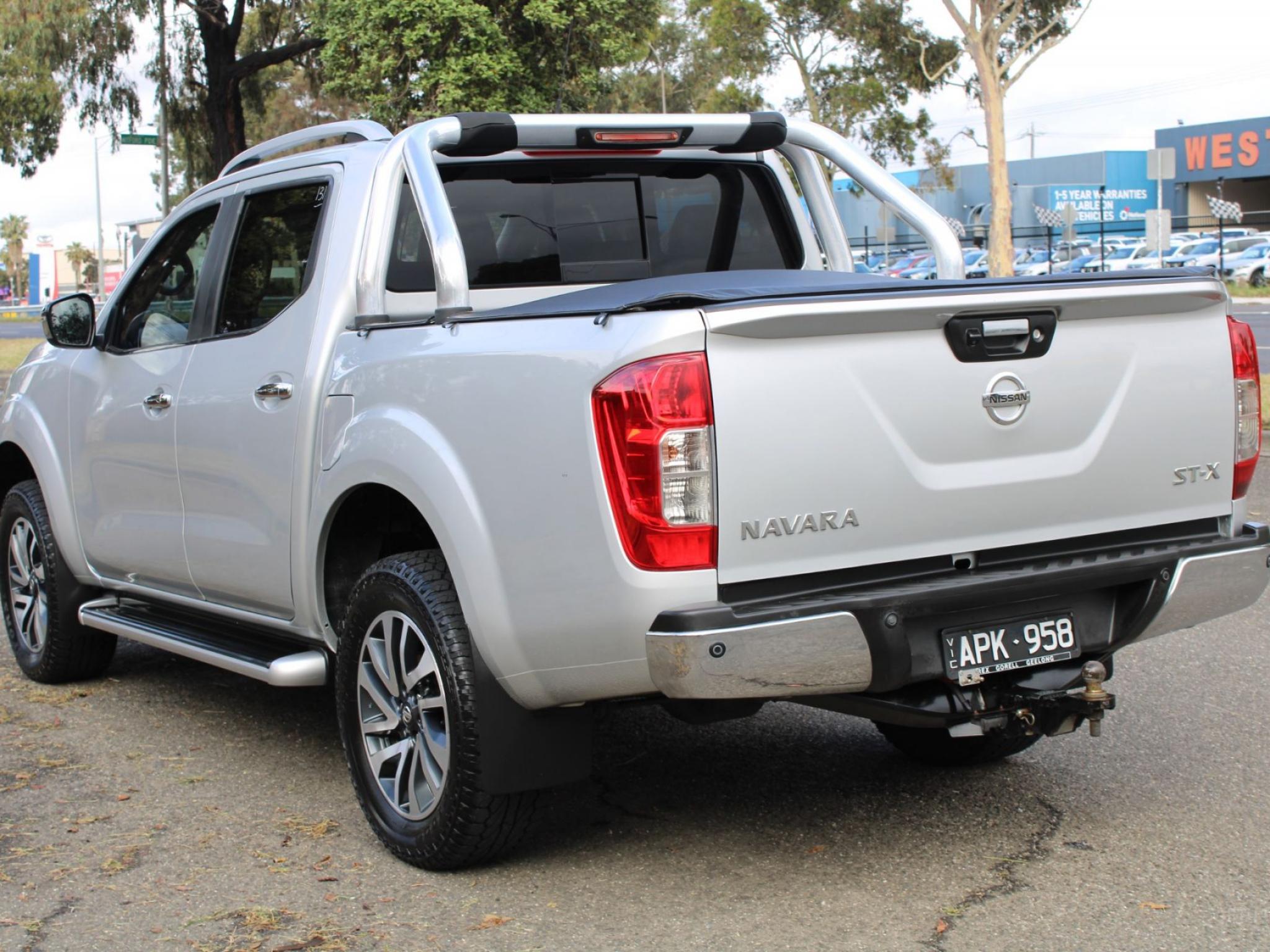 NISSAN NAVARA