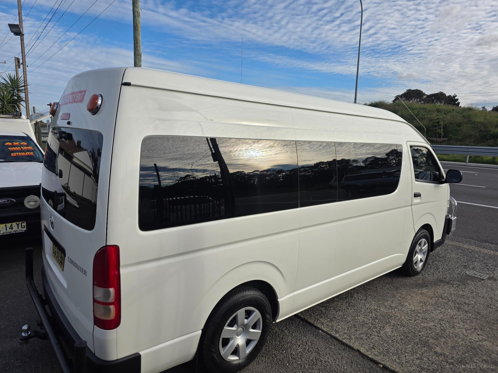 TOYOTA HIACE