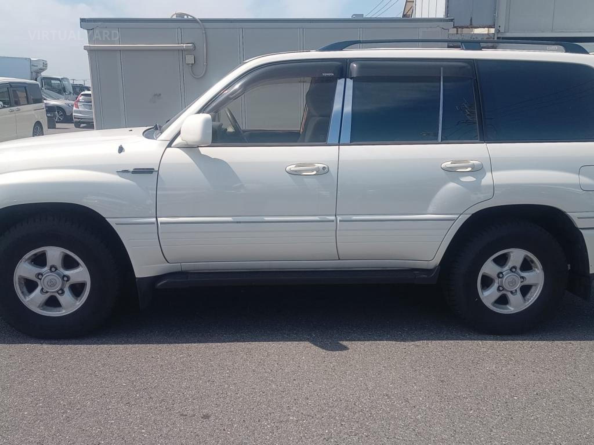 TOYOTA LANDCRUISER