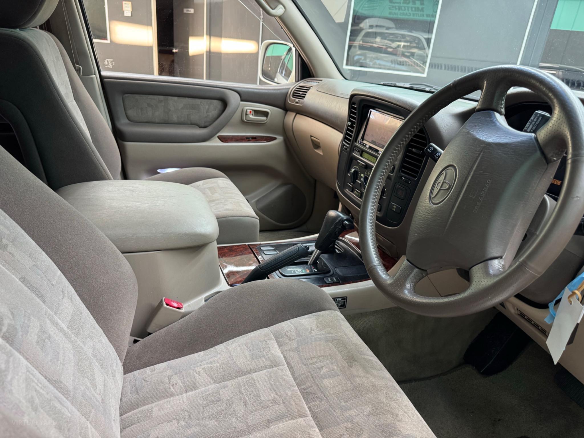TOYOTA LANDCRUISER