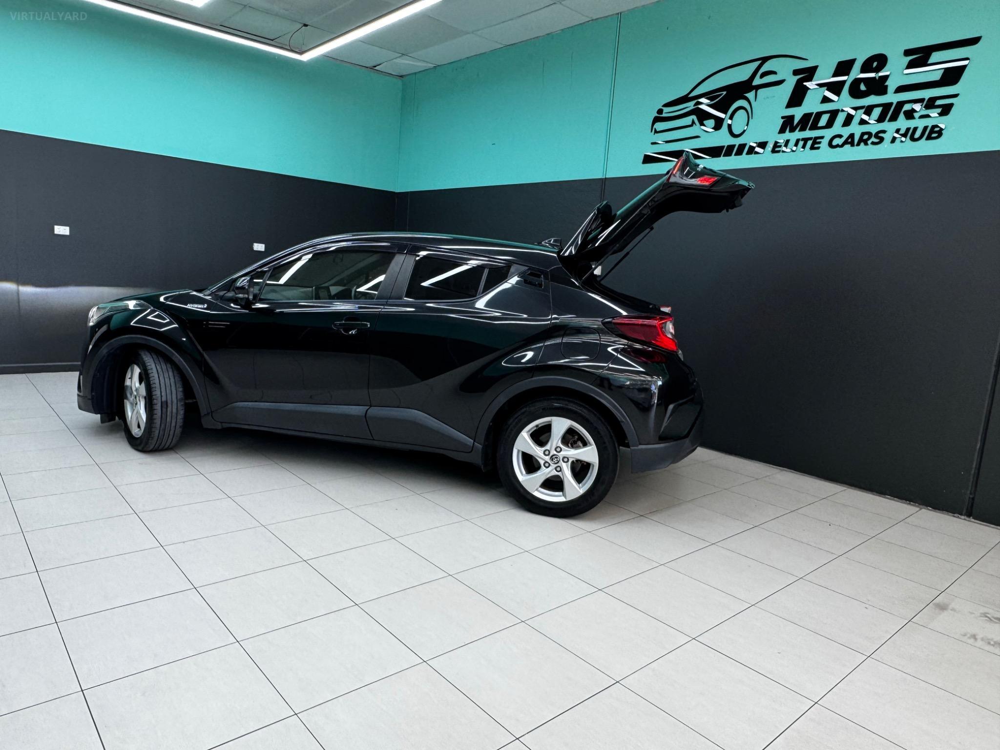 TOYOTA C-HR