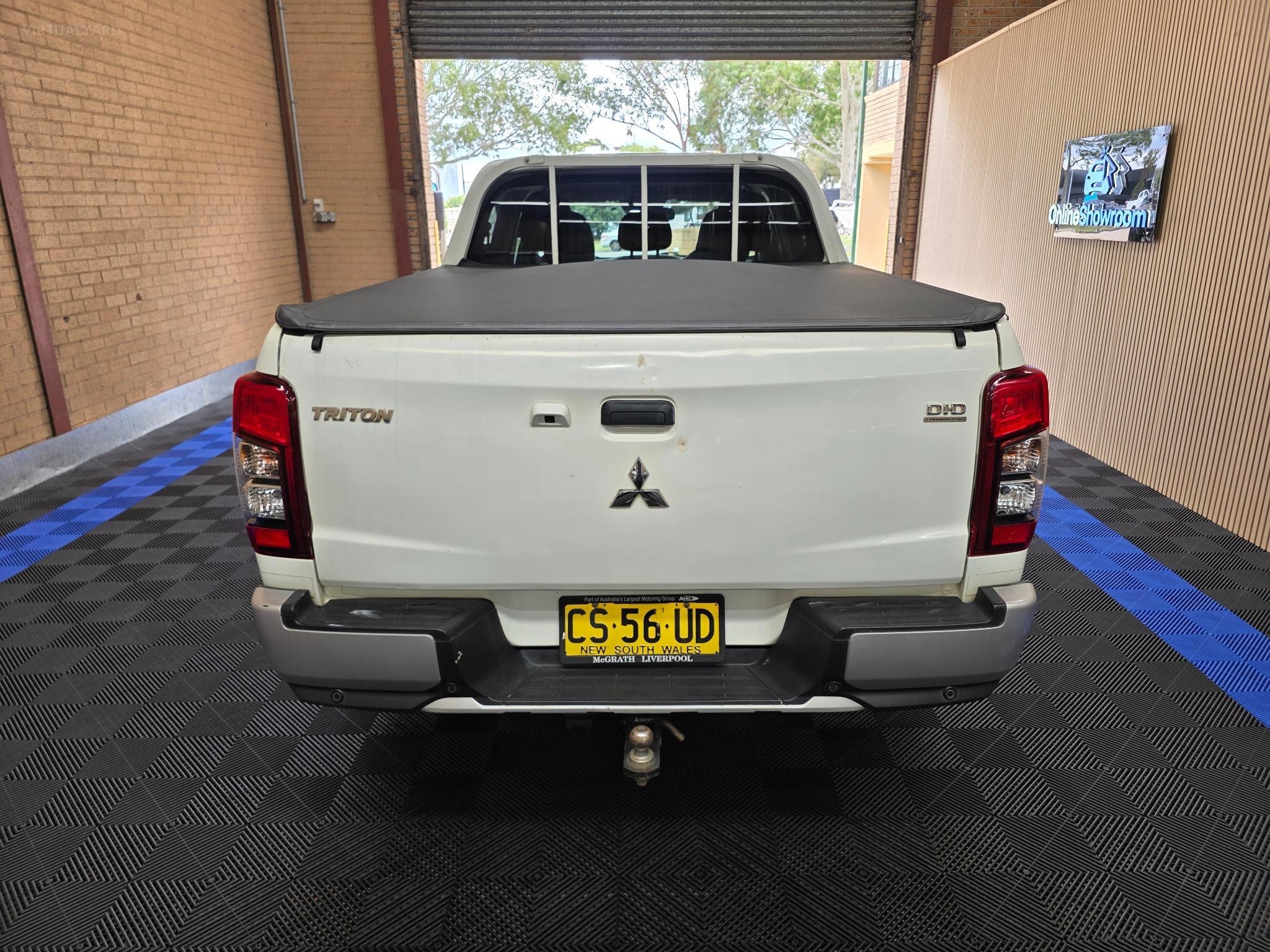 MITSUBISHI TRITON