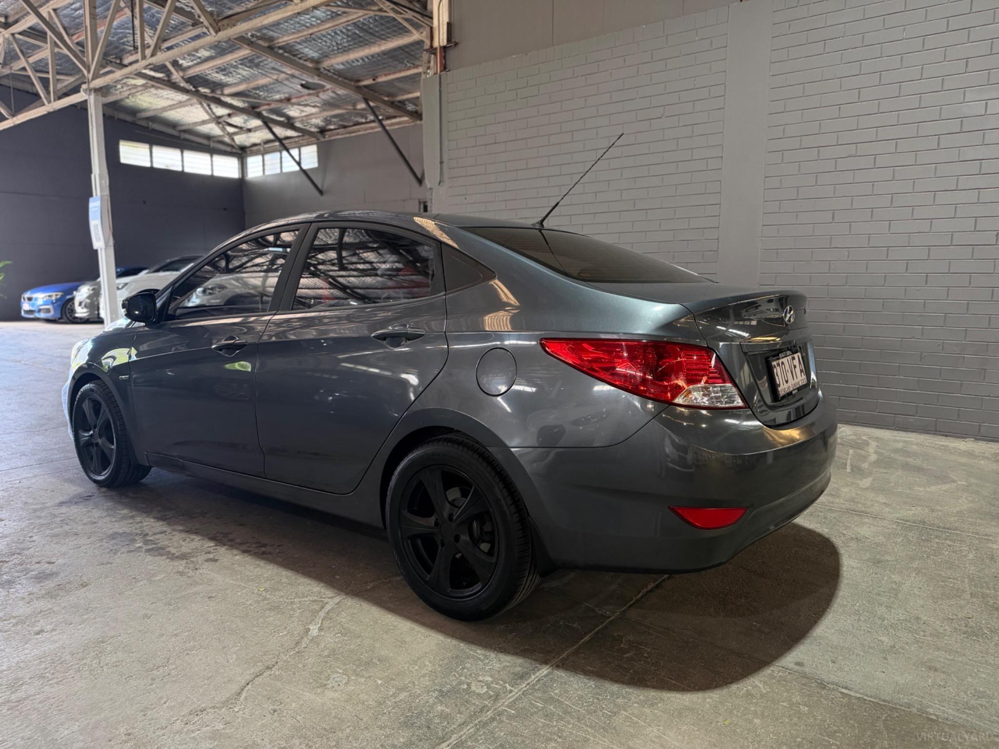 HYUNDAI ACCENT
