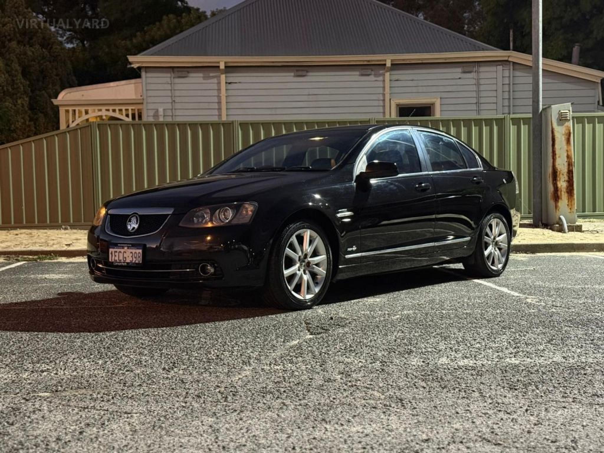 HOLDEN CALAIS