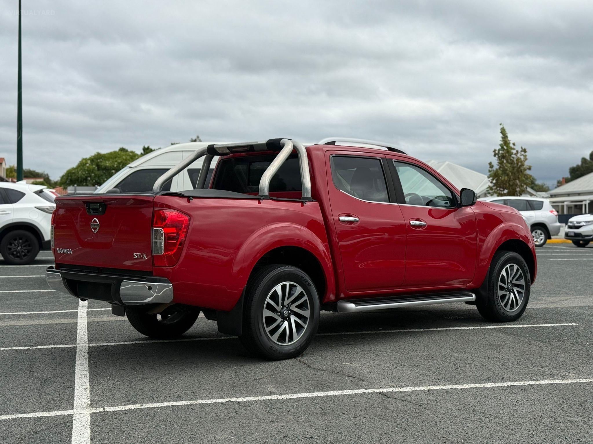 NISSAN NAVARA