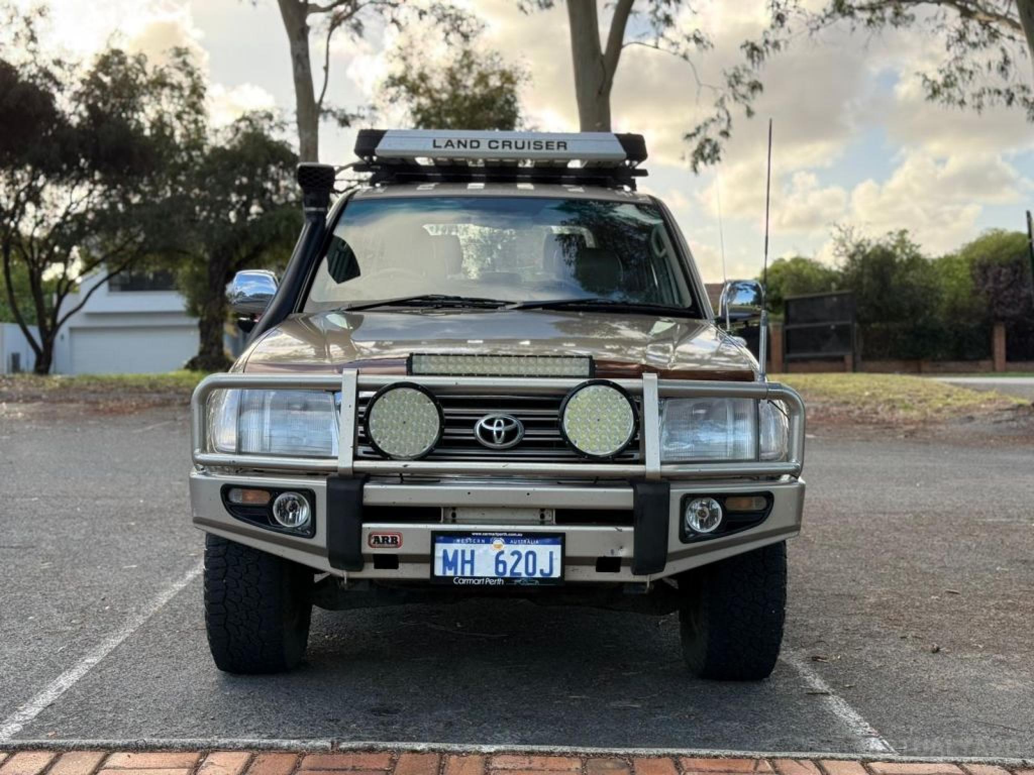 TOYOTA LANDCRUISER