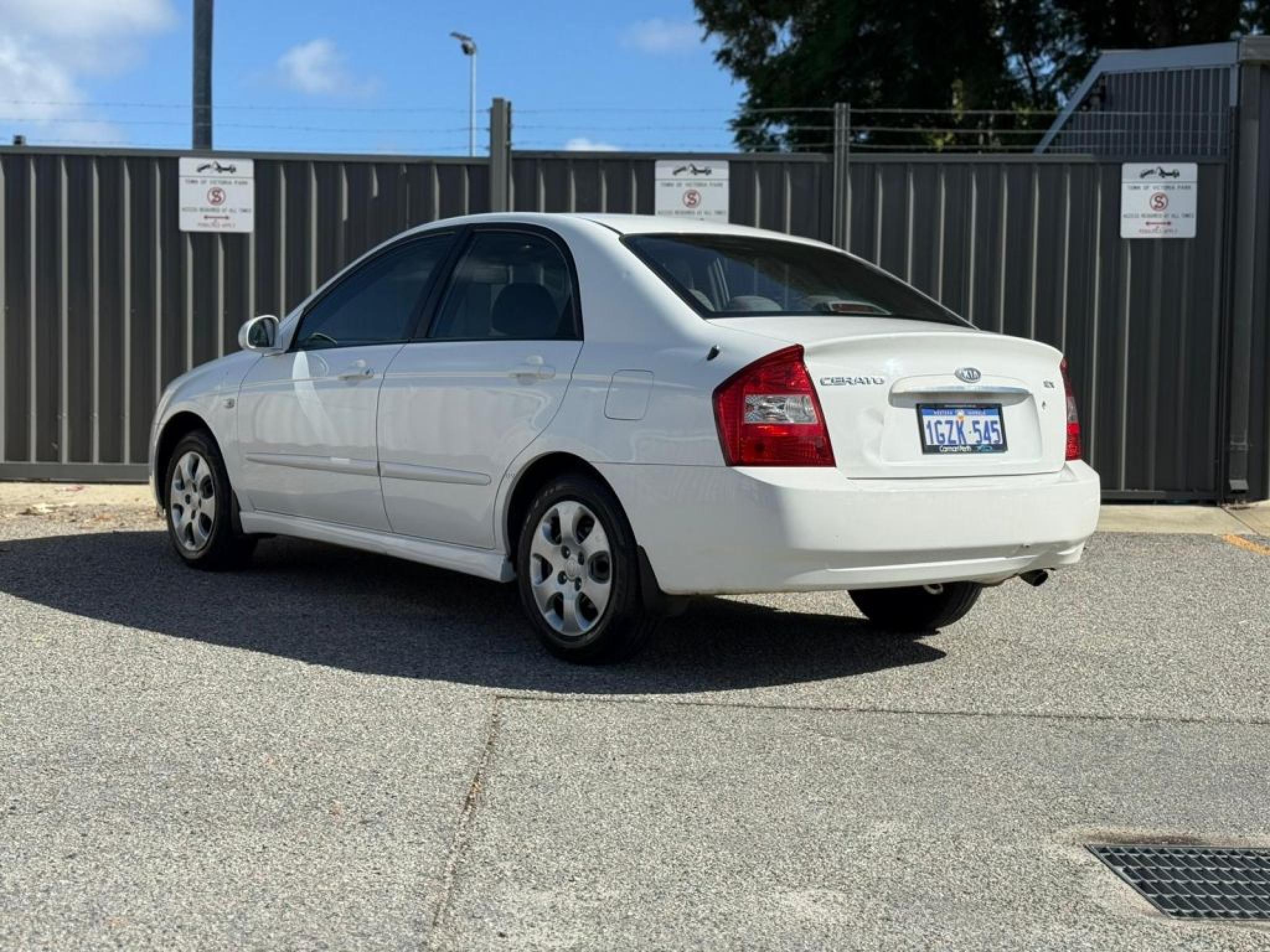 KIA CERATO