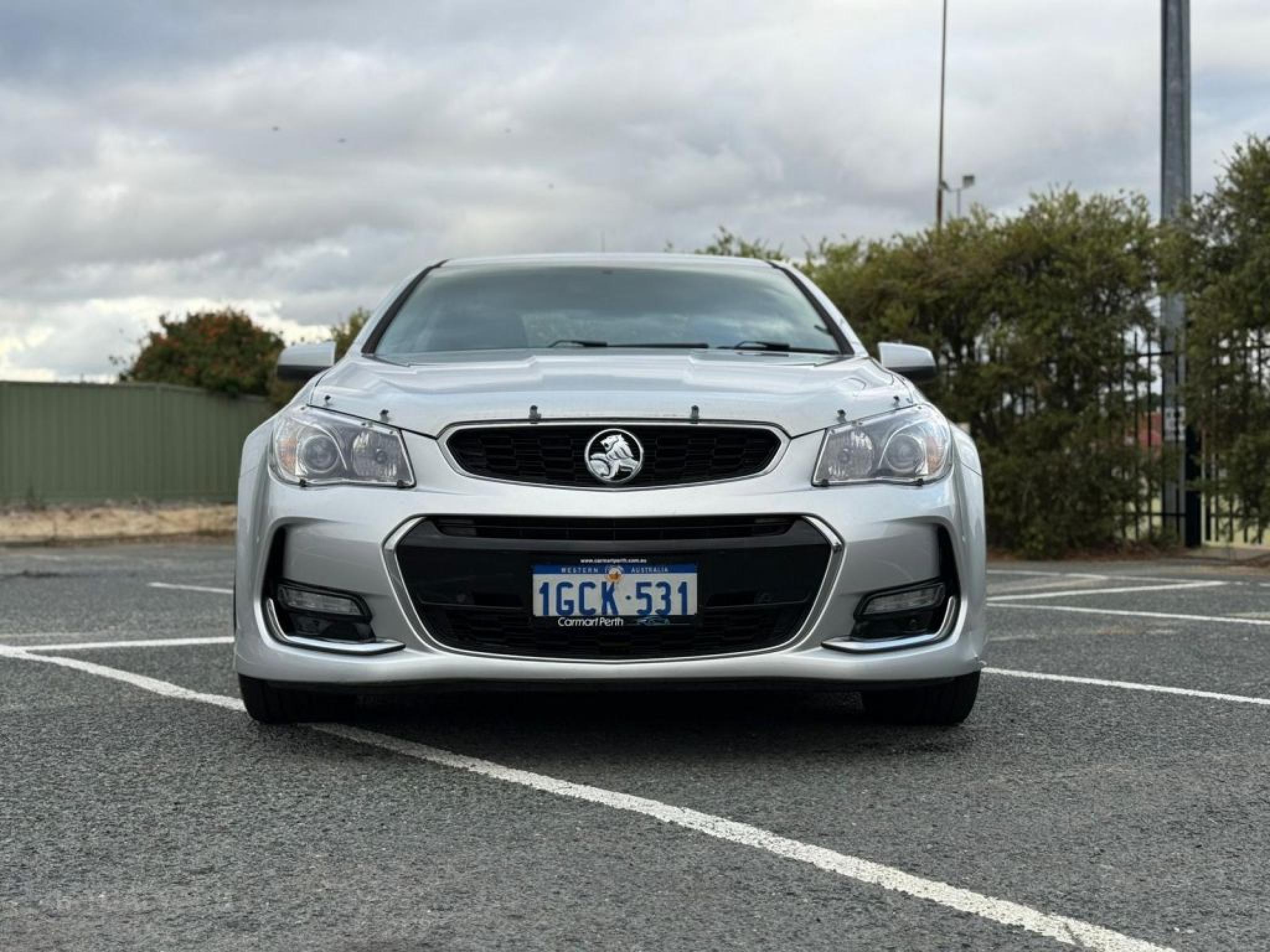 HOLDEN COMMODORE