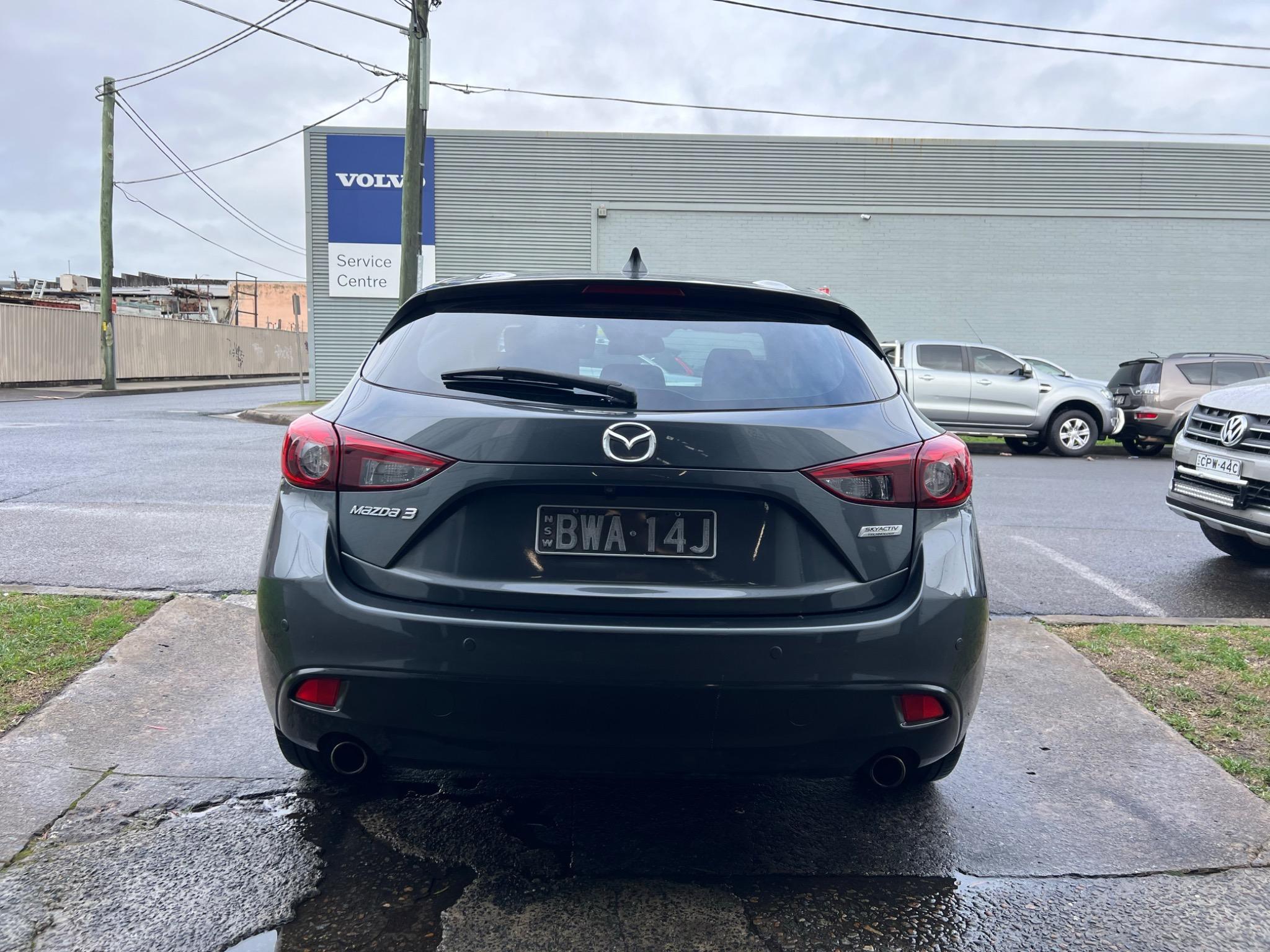 MAZDA MAZDA3