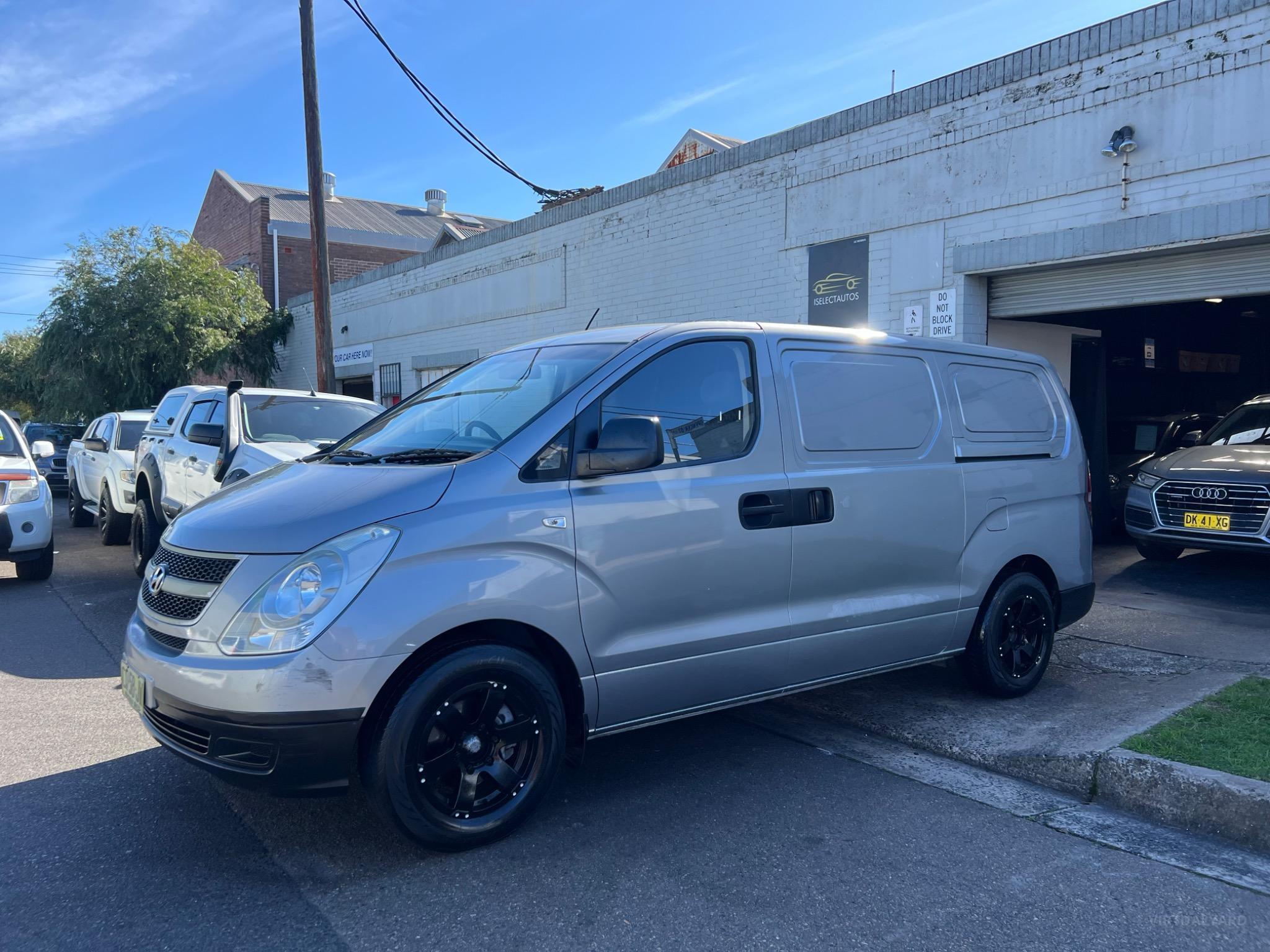 HYUNDAI iLOAD