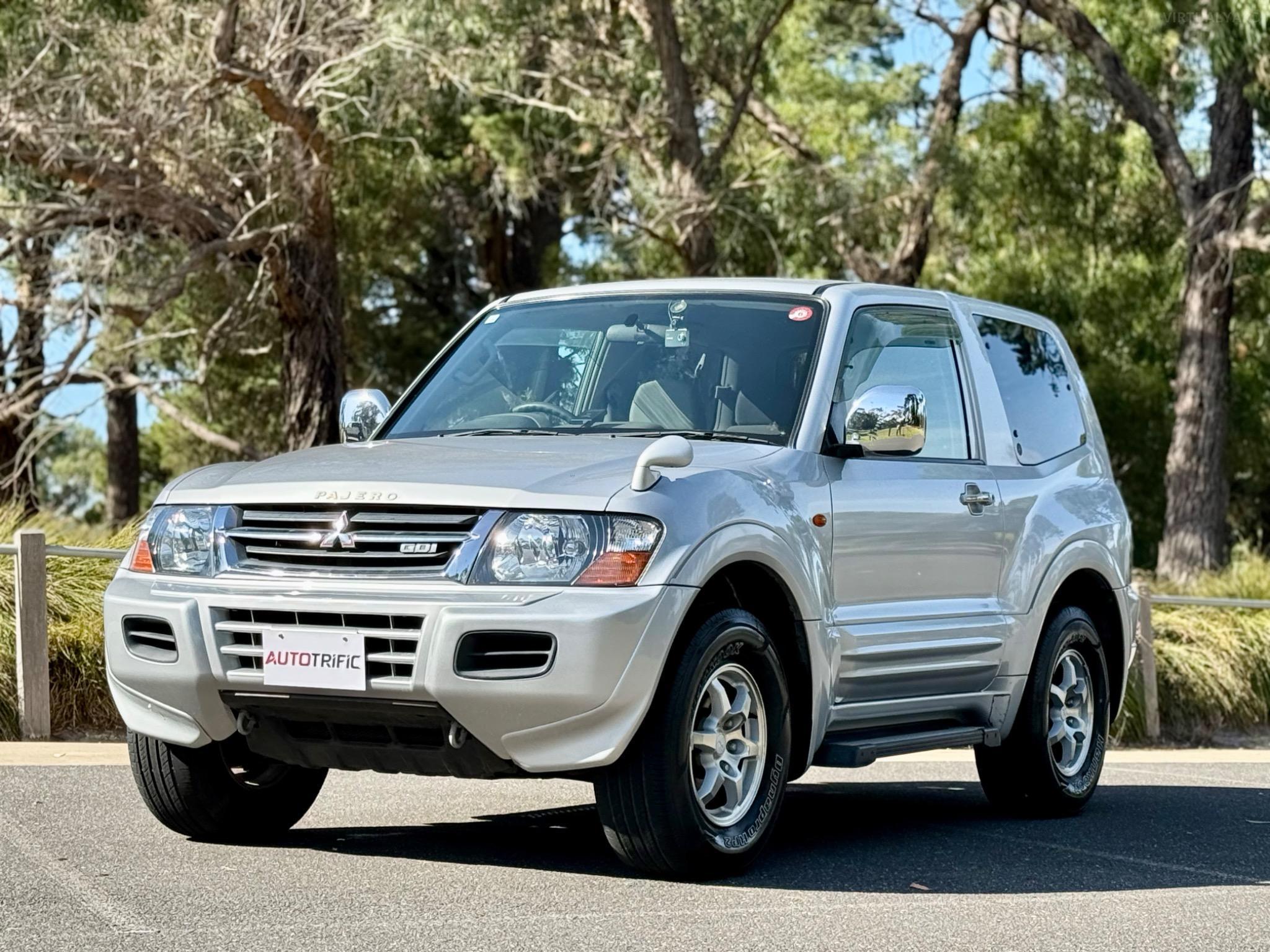 MITSUBISHI PAJERO