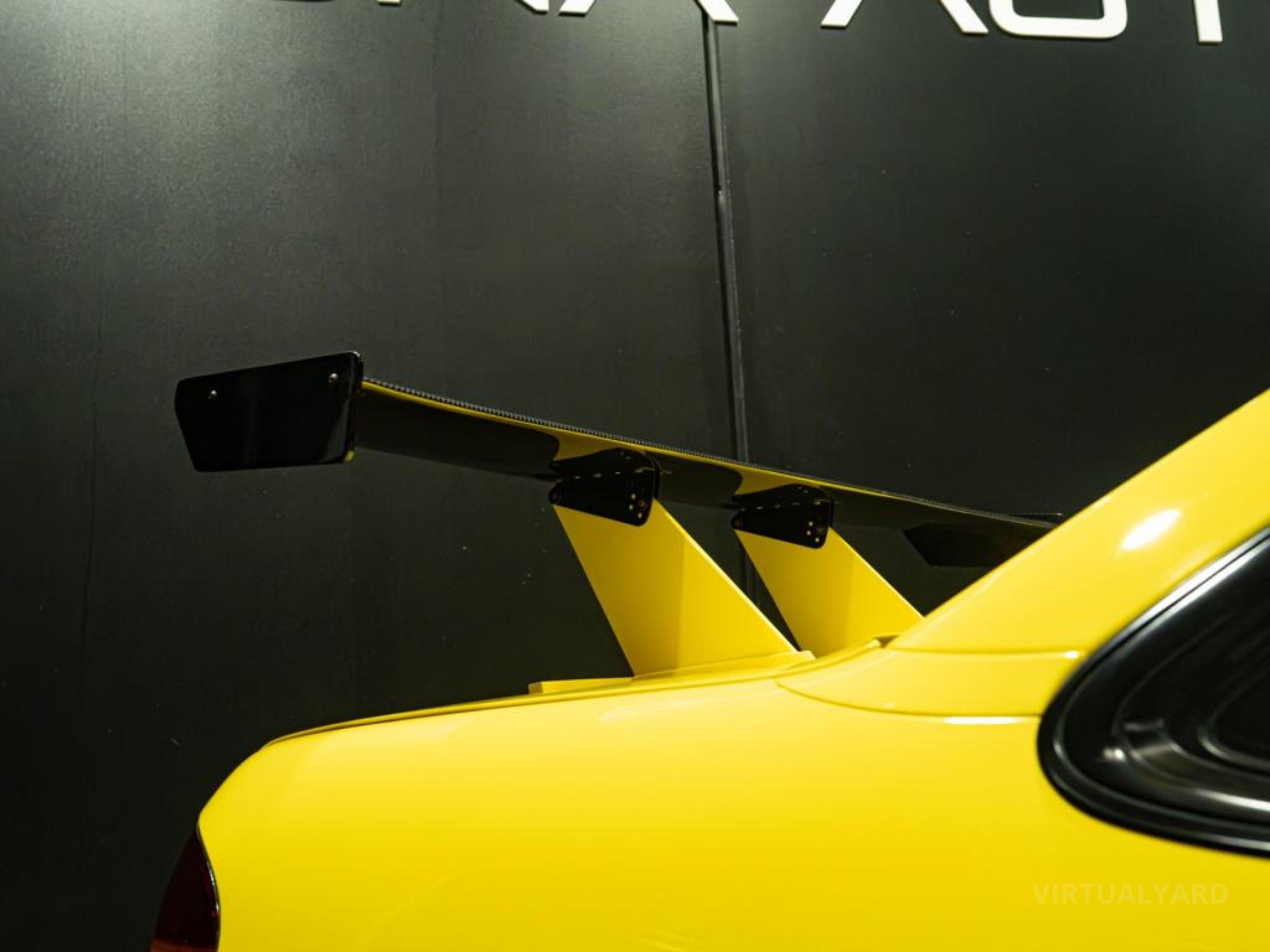 HSV VS GTS R REPLICA