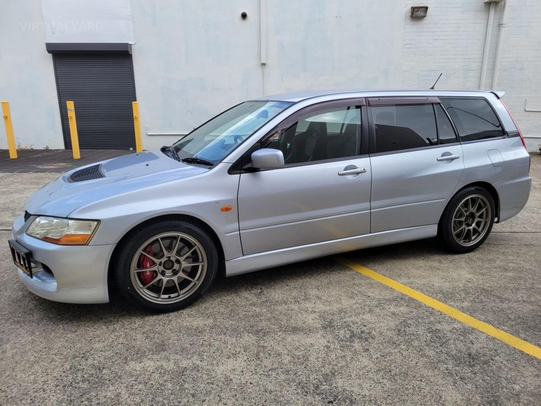 MITSUBISHI LANCER