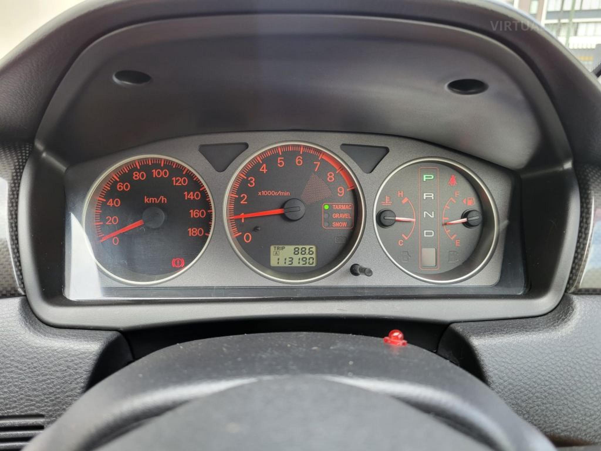 MITSUBISHI LANCER