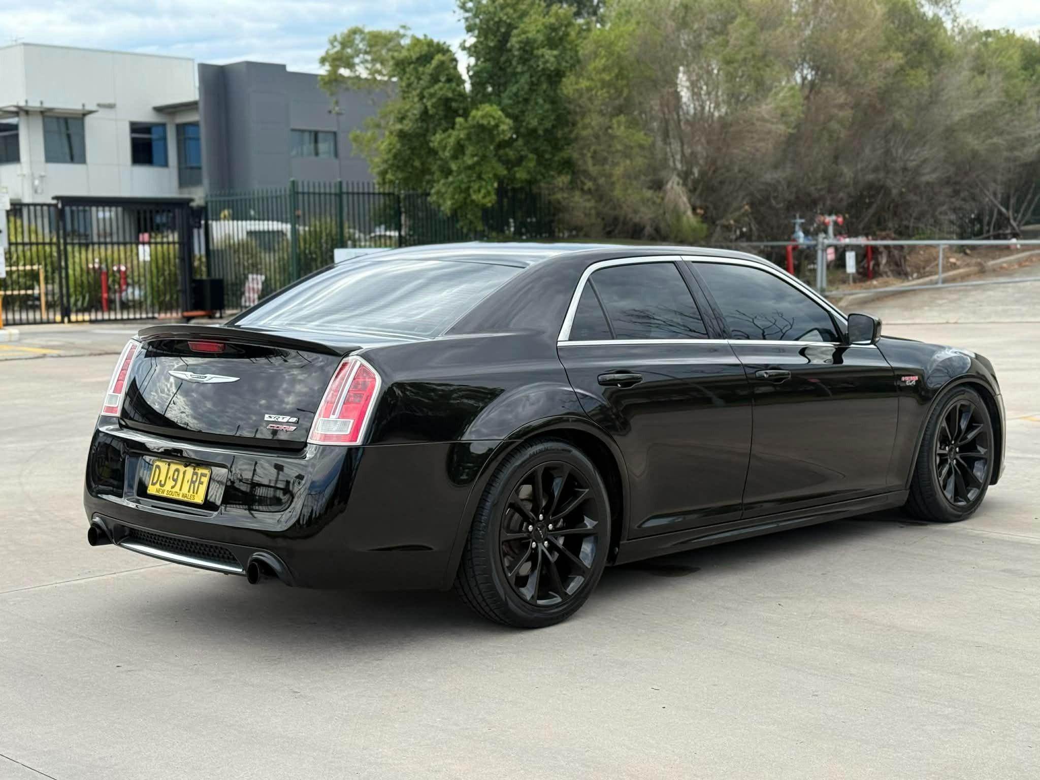 CHRYSLER 300