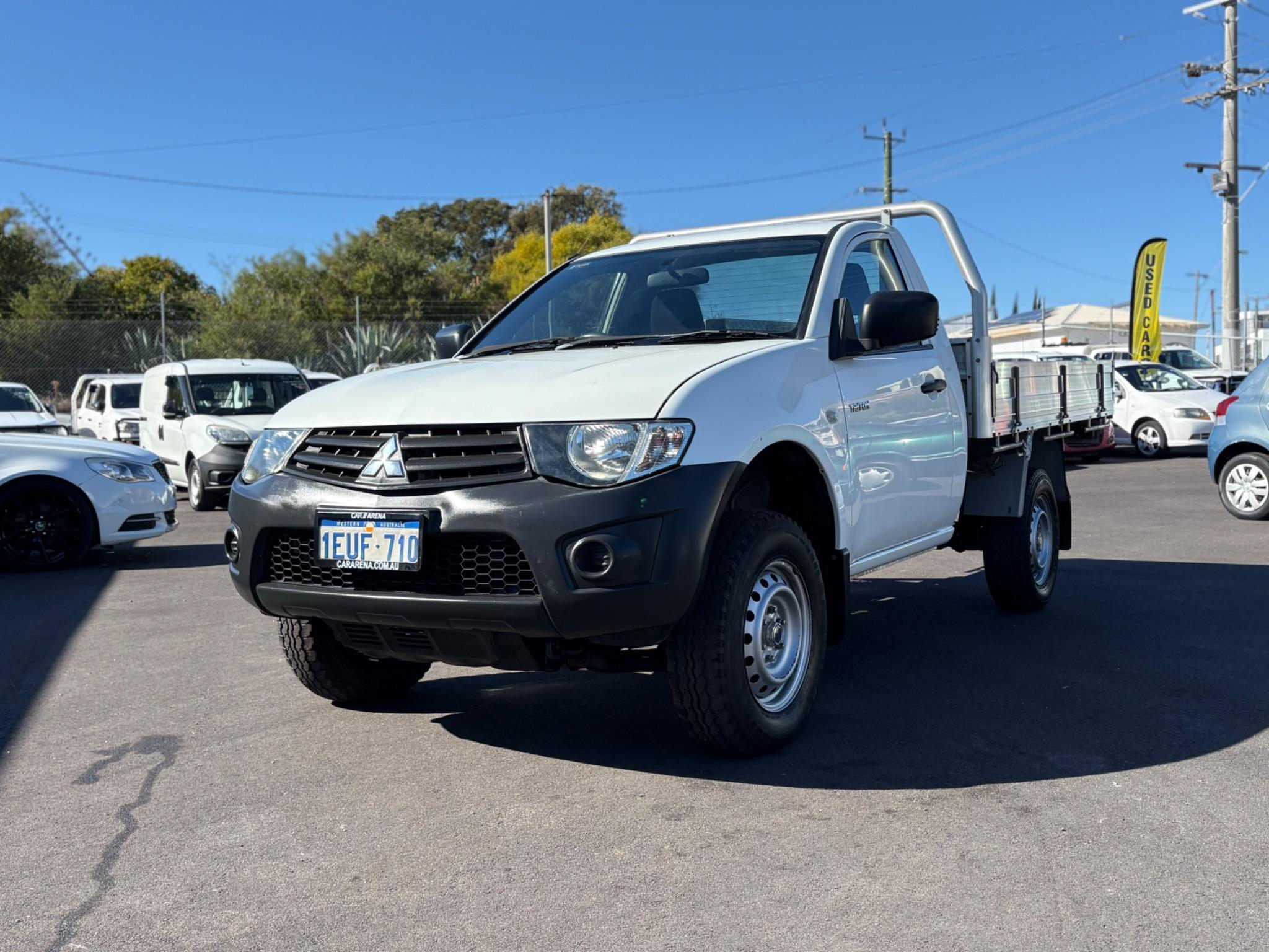 MITSUBISHI TRITON