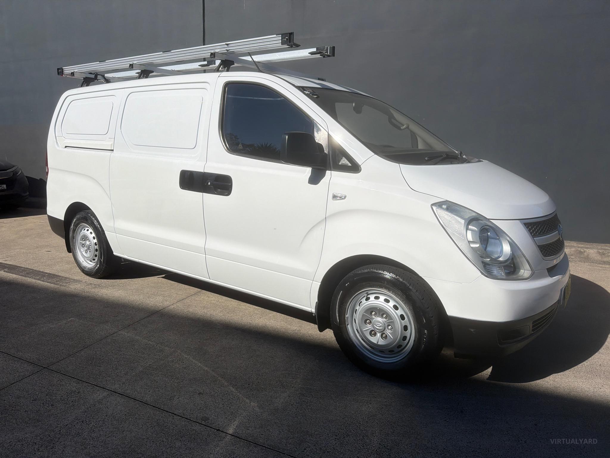 HYUNDAI ILOAD TQ2-V MY13 VAN 5DR MAN 6SP 1113KG 2.5DT image 18