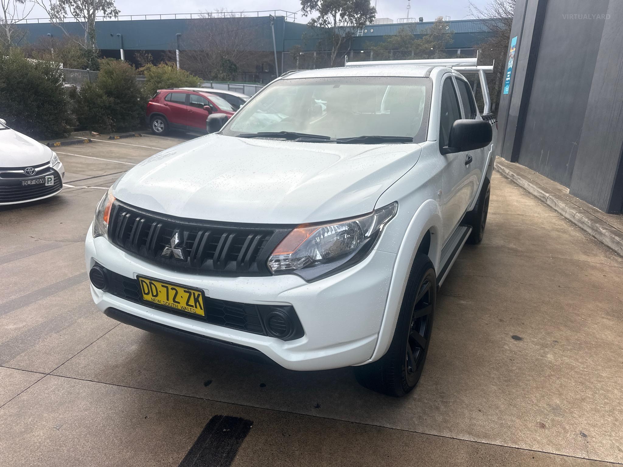 MITSUBISHI TRITON MQ MY17 GLX+ UTILITY DOUBLE CAB 4DR SPTS AUTO 5SP 4X4 985KG 2.4DT image 8